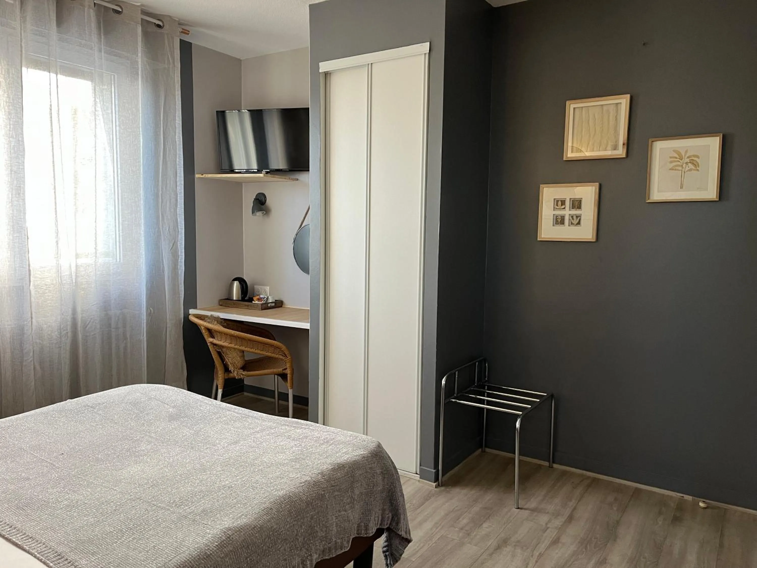 Bed in L'Acadie Brasserie Plage