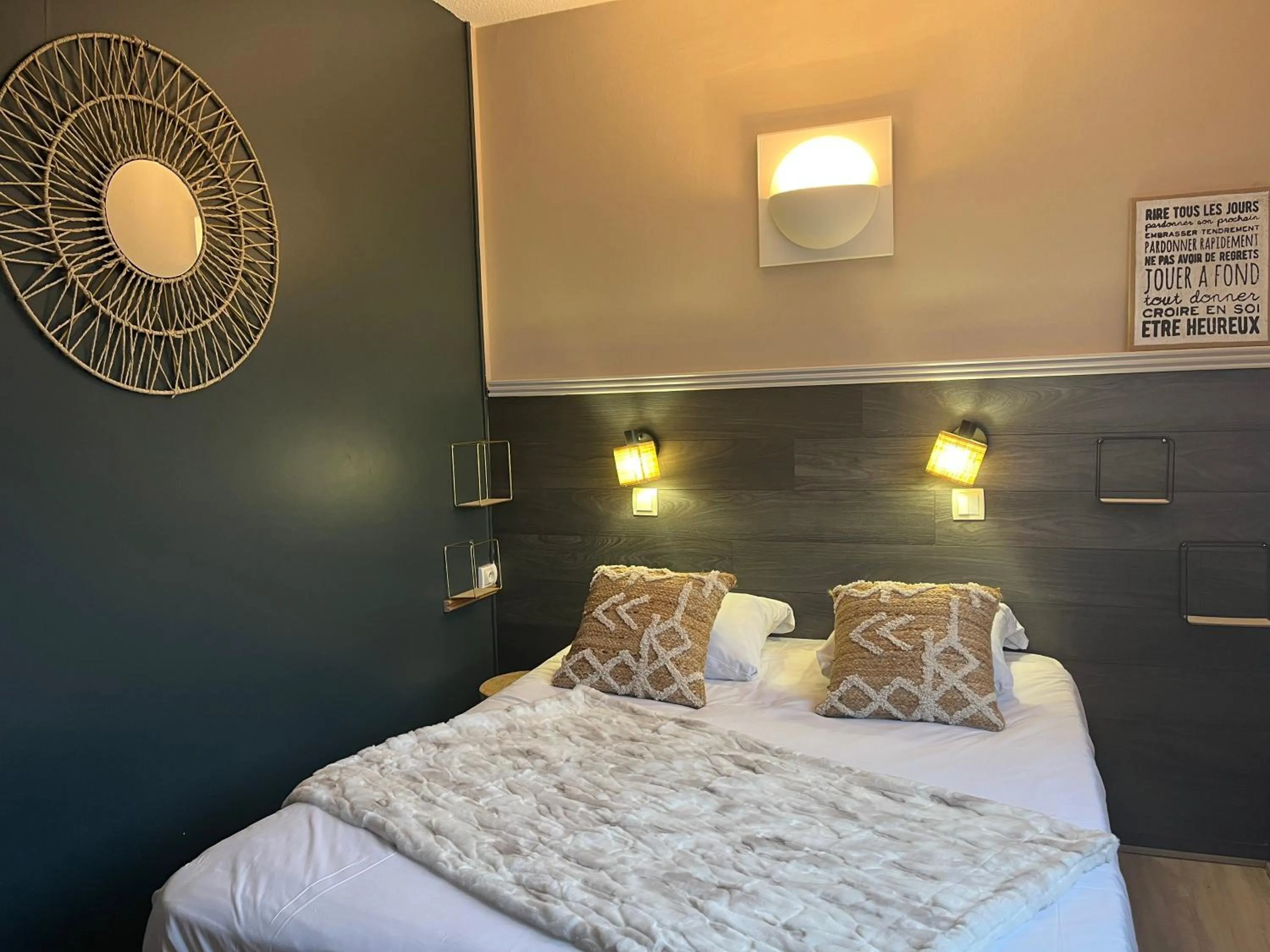 Bed in L'Acadie Brasserie Plage