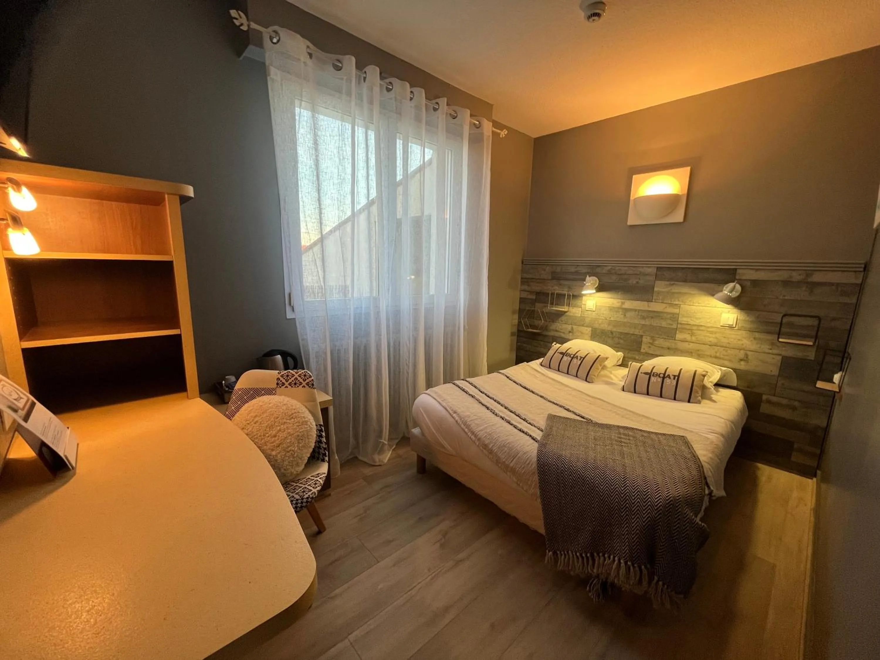 Bed in L'Acadie Brasserie Plage