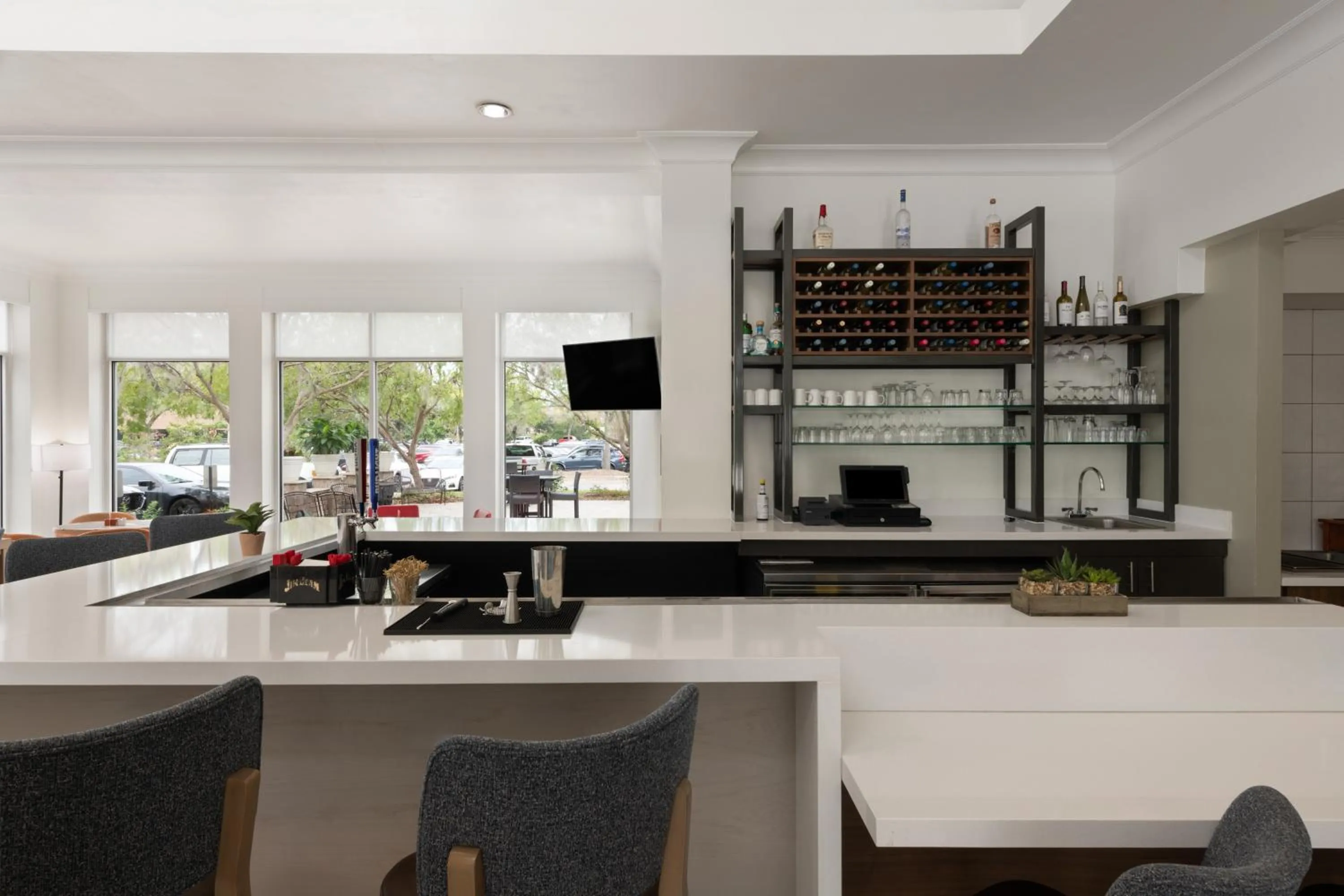 Lounge or bar in Hilton Garden Inn Tallahassee
