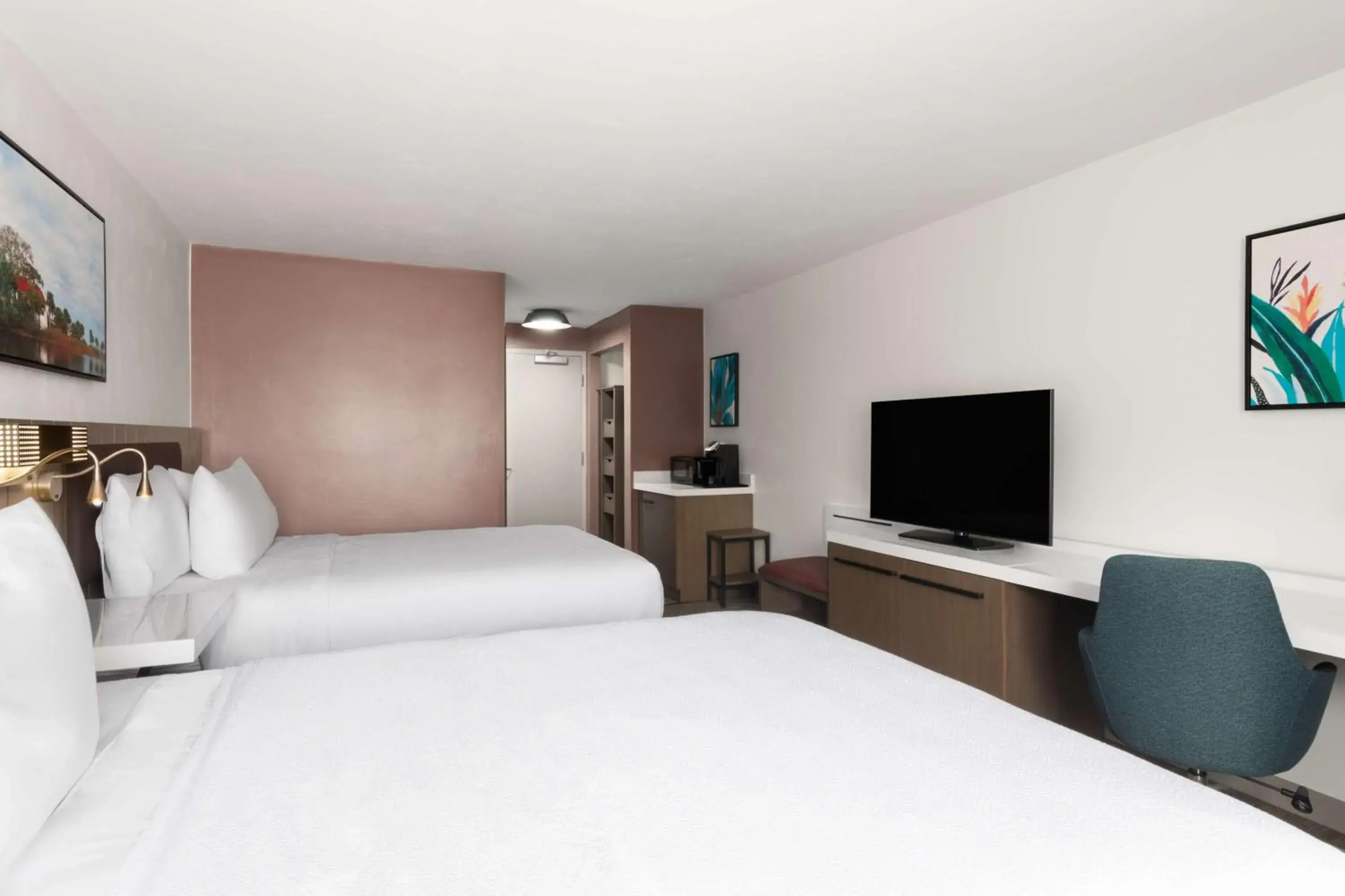 Queen Room with Two Queen Beds in Hilton Garden Inn Tallahassee Queen Room with Two Queen Beds in Hilton Garden Inn Tallahassee