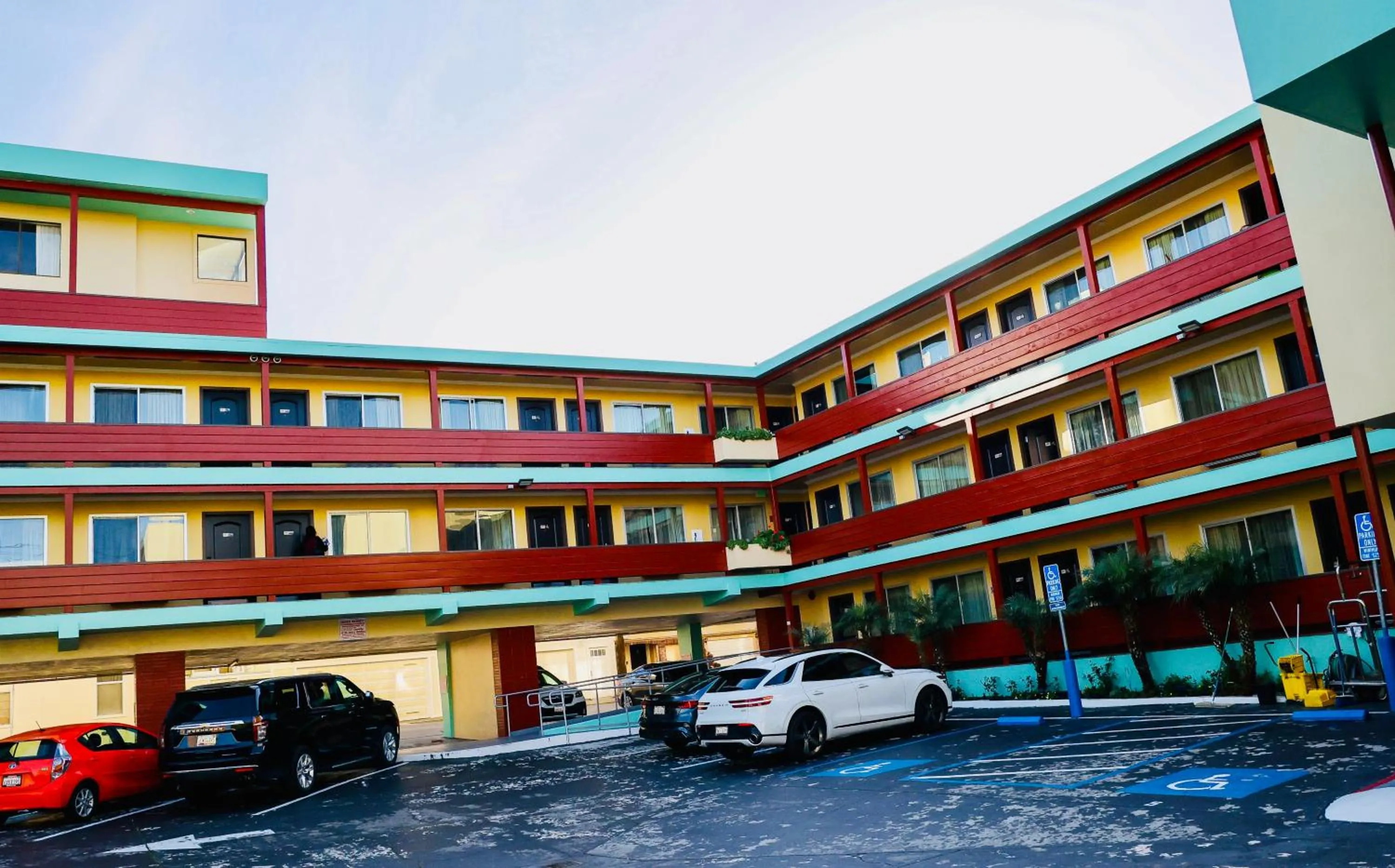 Property building in Motel Capri