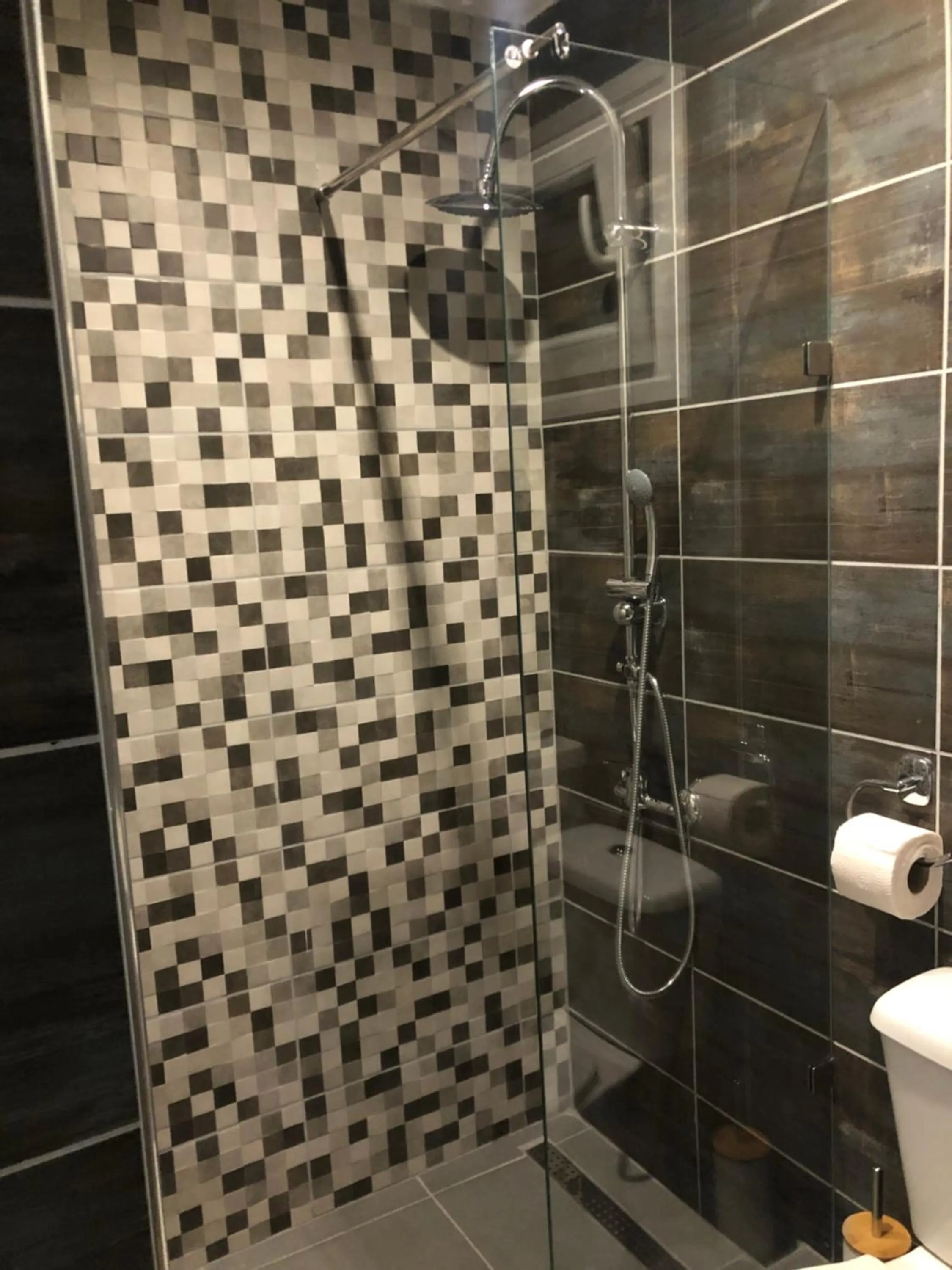 Shower in Ammos Hotel