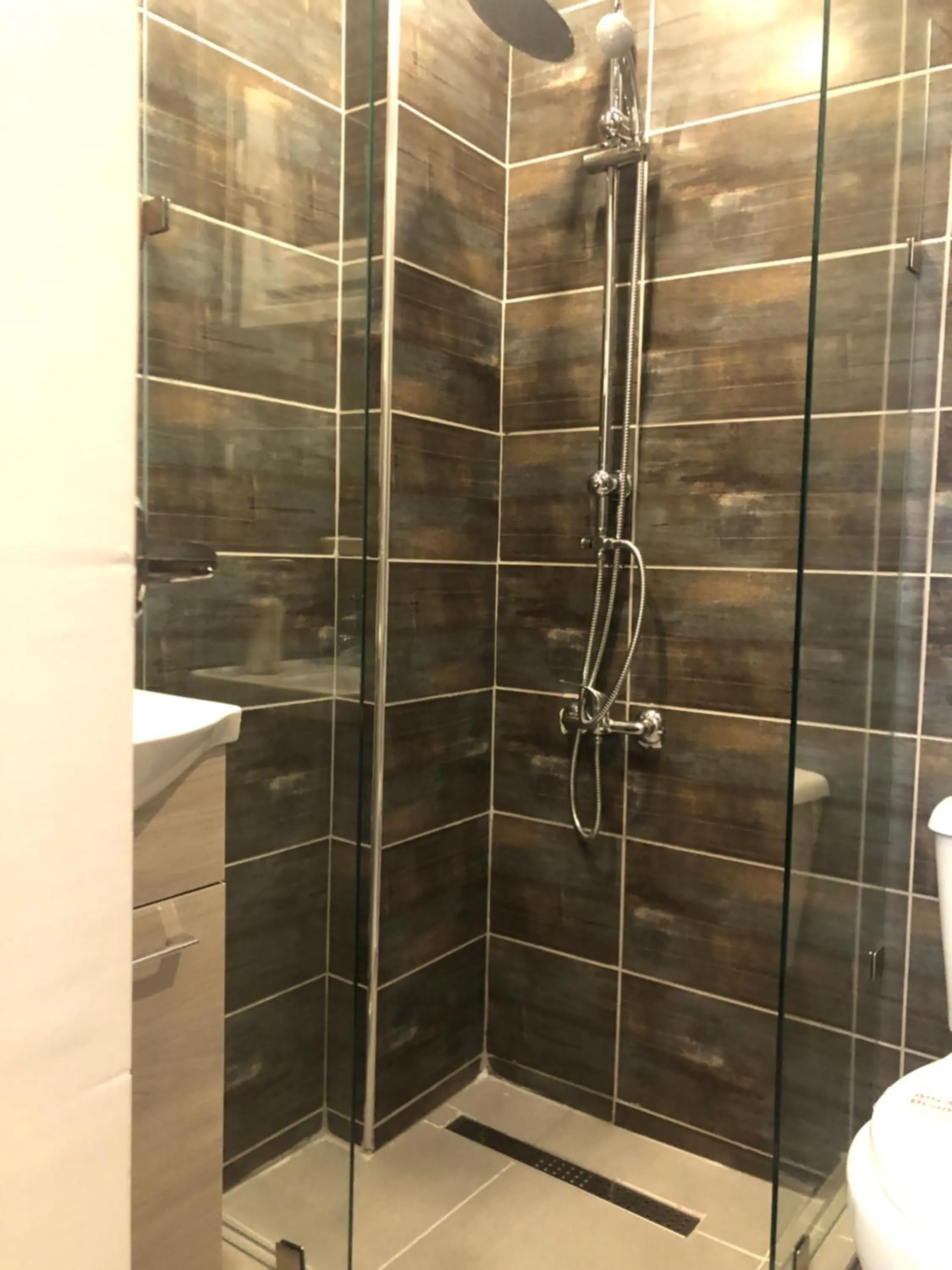 Shower in Ammos Hotel