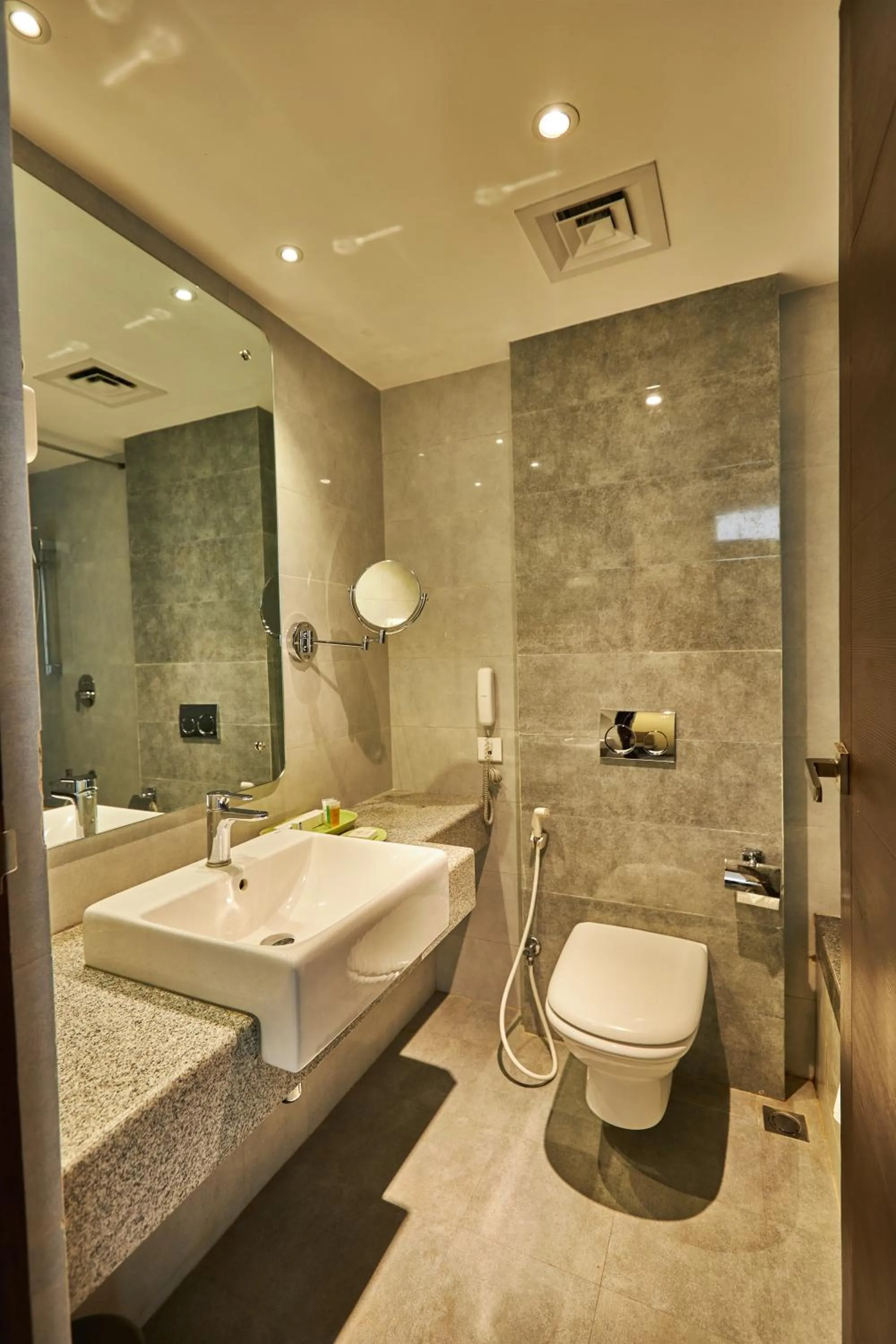 Bathroom in Hotel Crowne Imperial