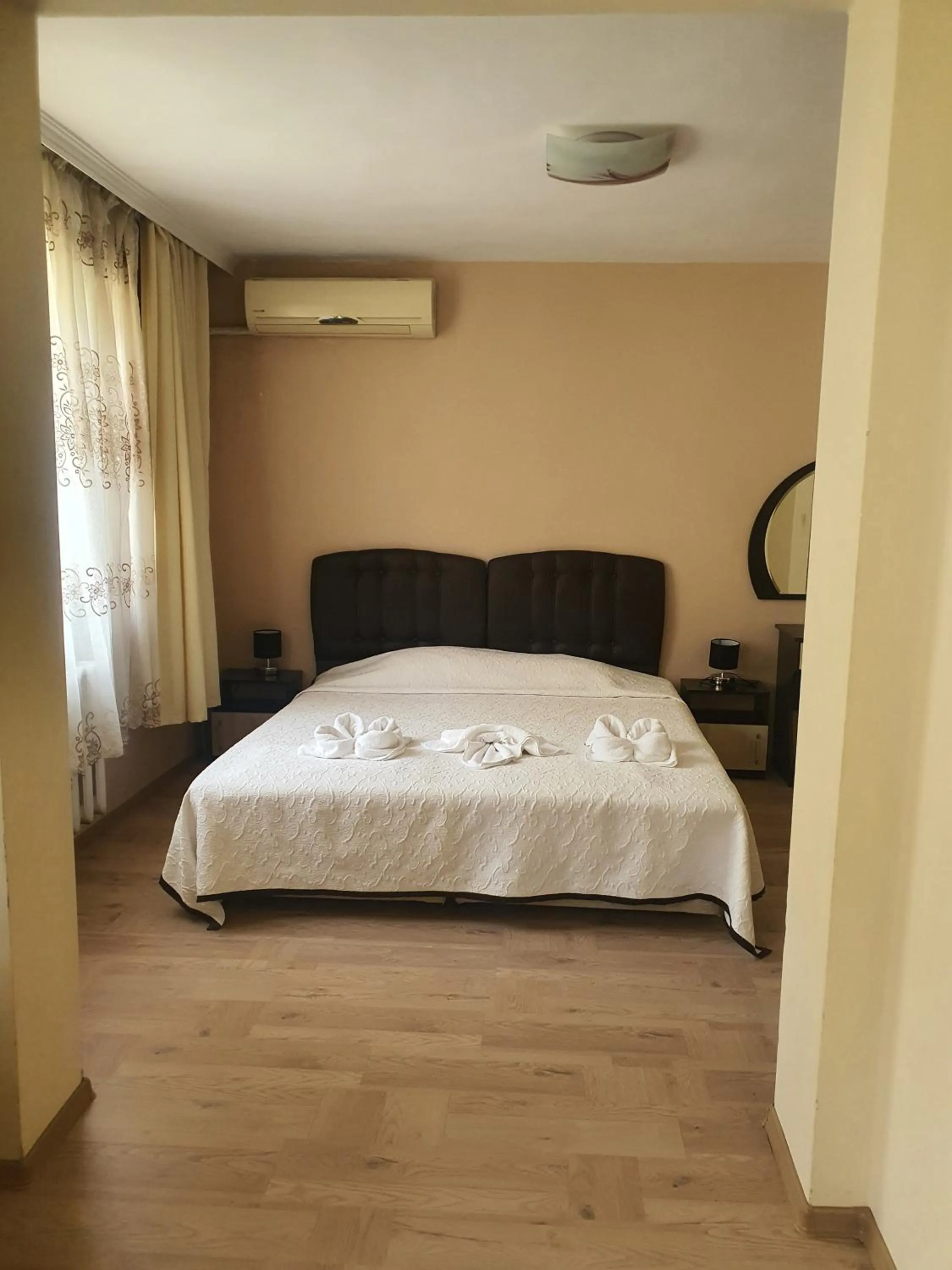 Bedroom in Family Hotel Central