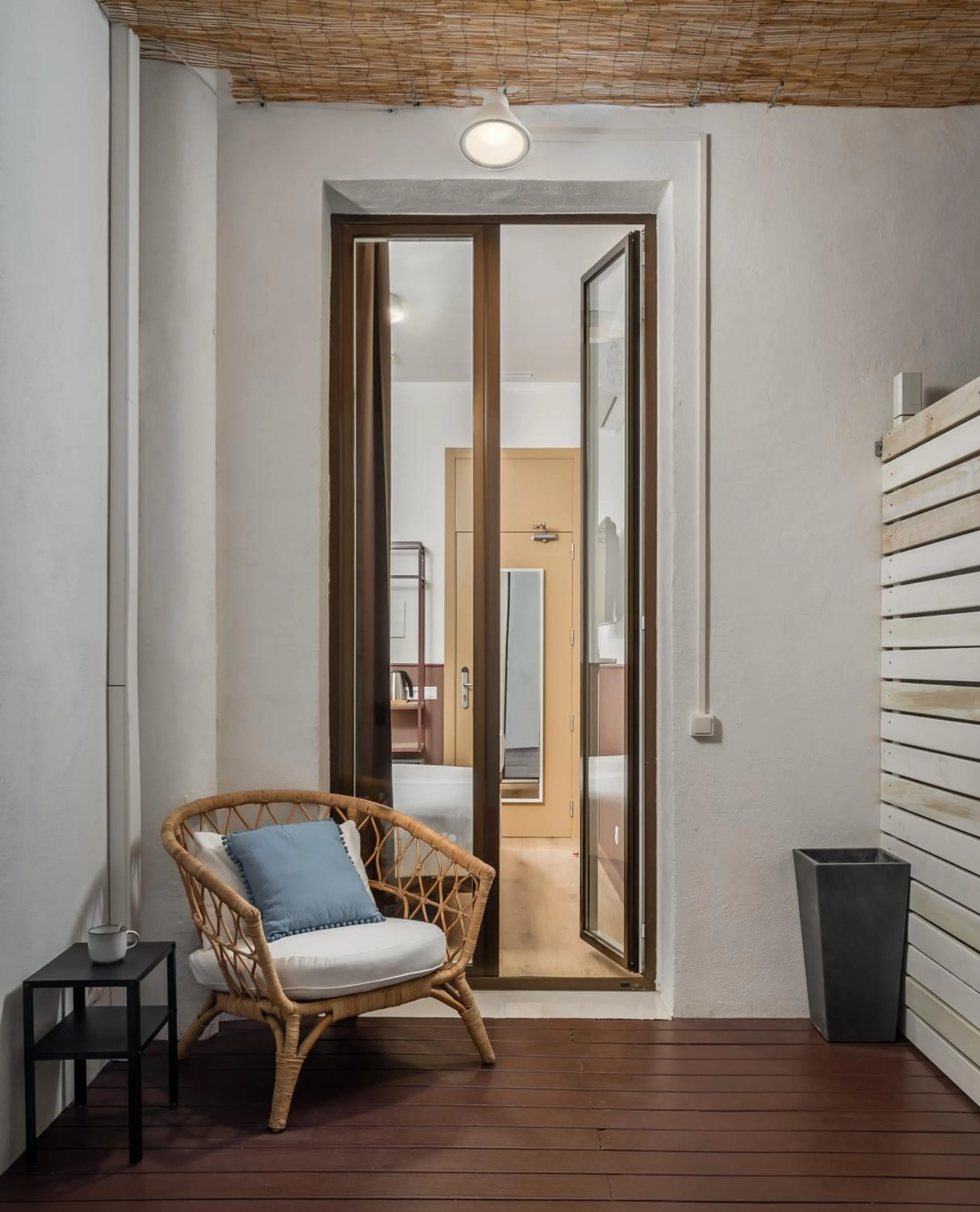 Coffee/tea facilities in BYPILLOW Ramblas