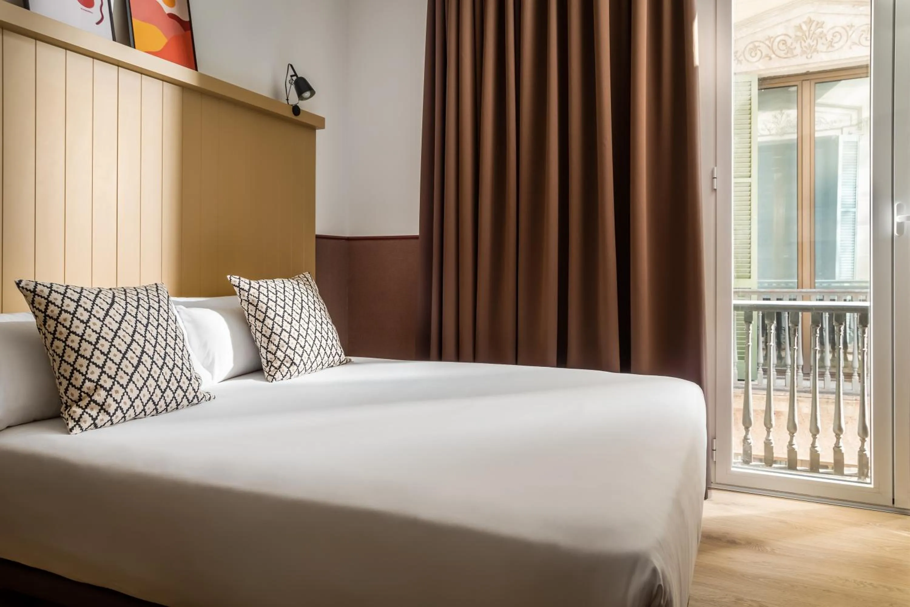 Bed in BYPILLOW Ramblas