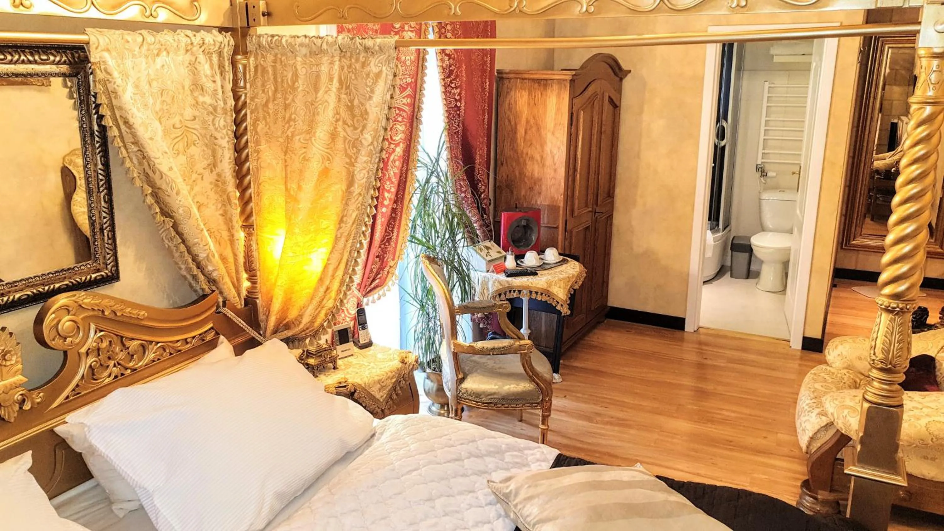 Seating area, Bed in Rezidence Zámeček - Boutique Hotel