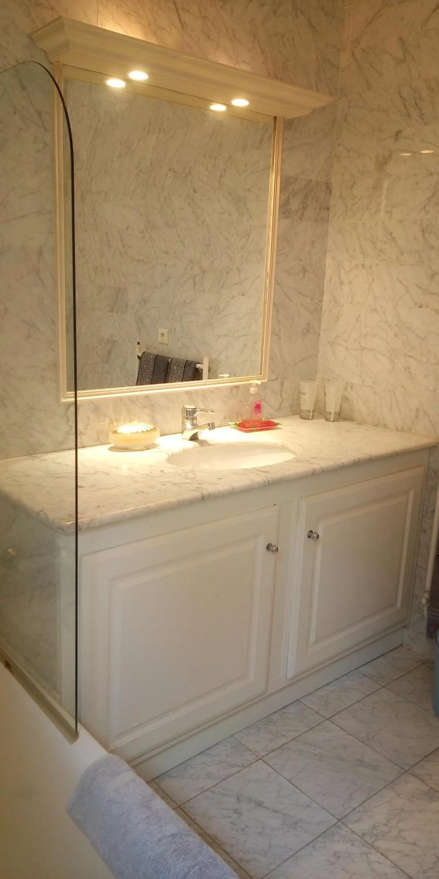 Bathroom in Le Mas de FRAYERE