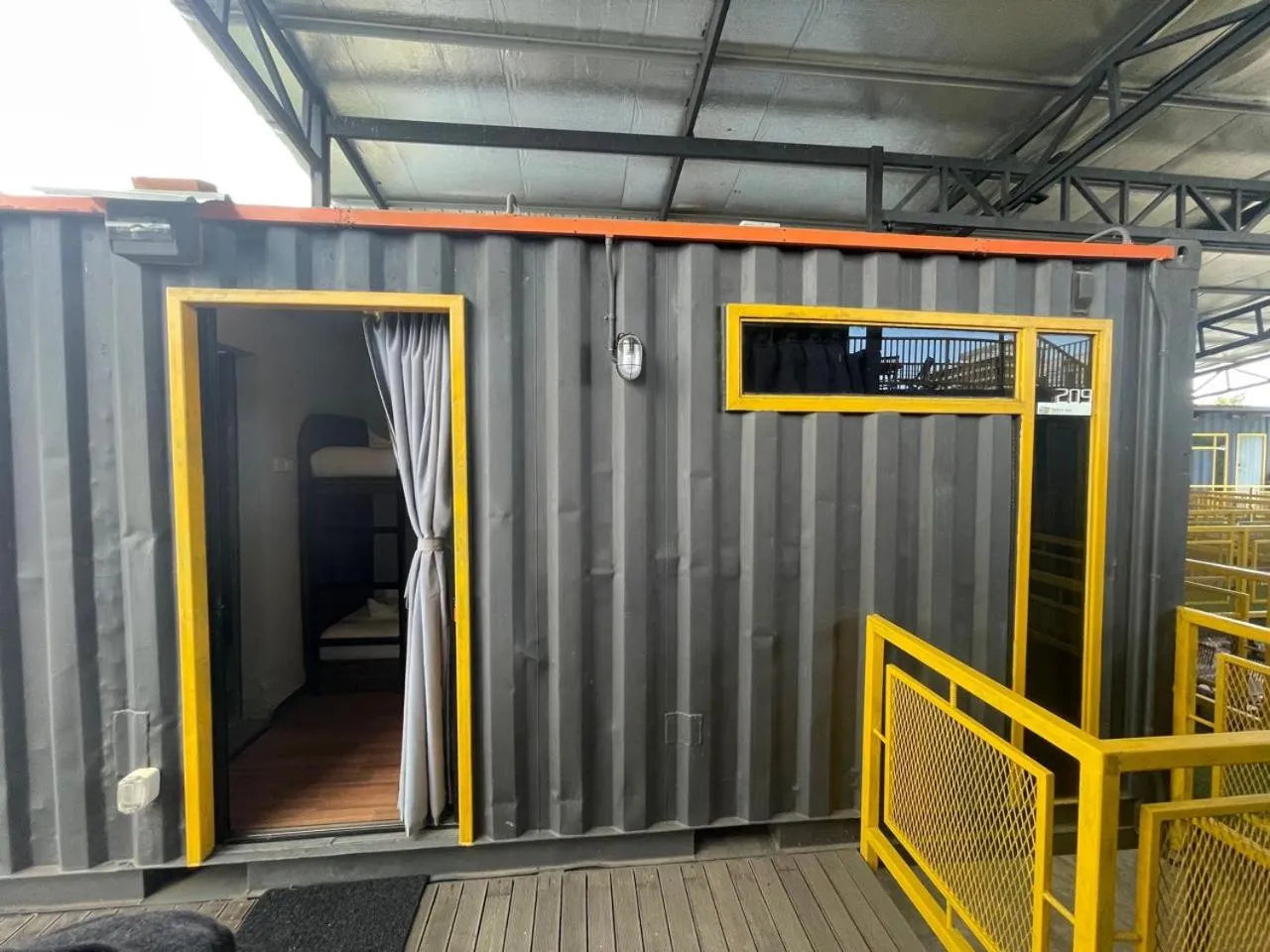 Seating area in 7 Inn Semporna