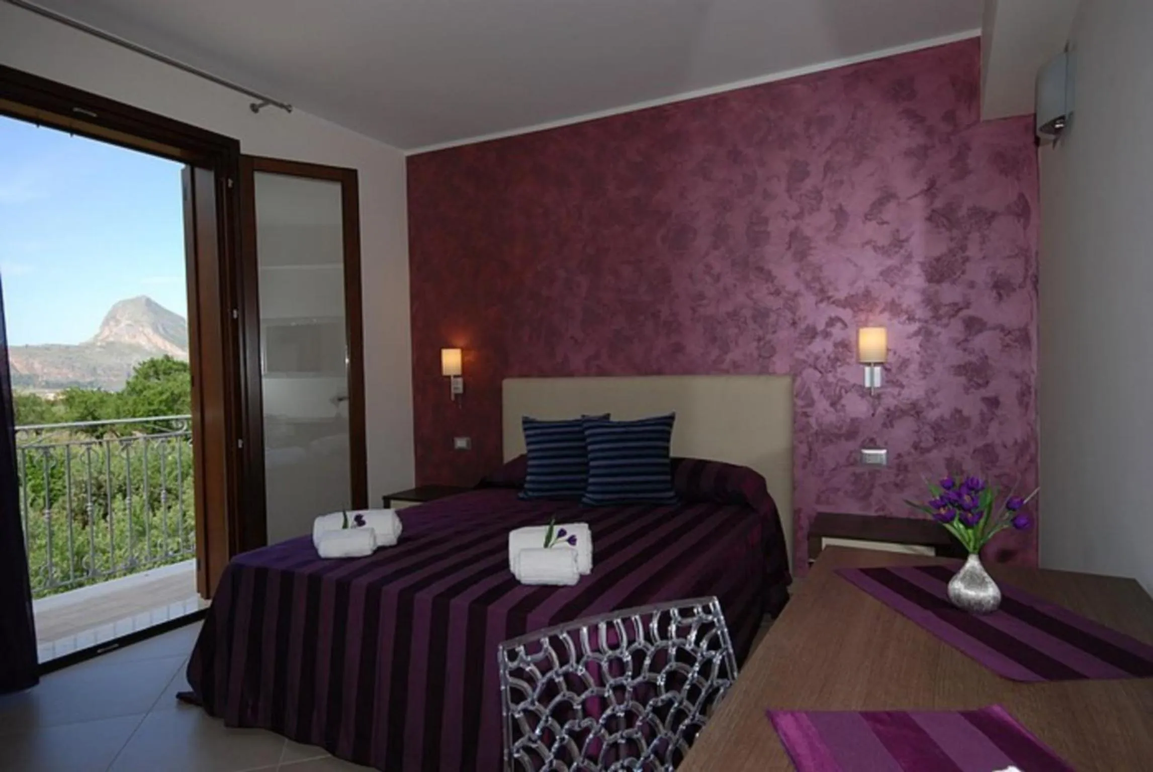 Bedroom, Bed in Trigrana Vacanze Hotel