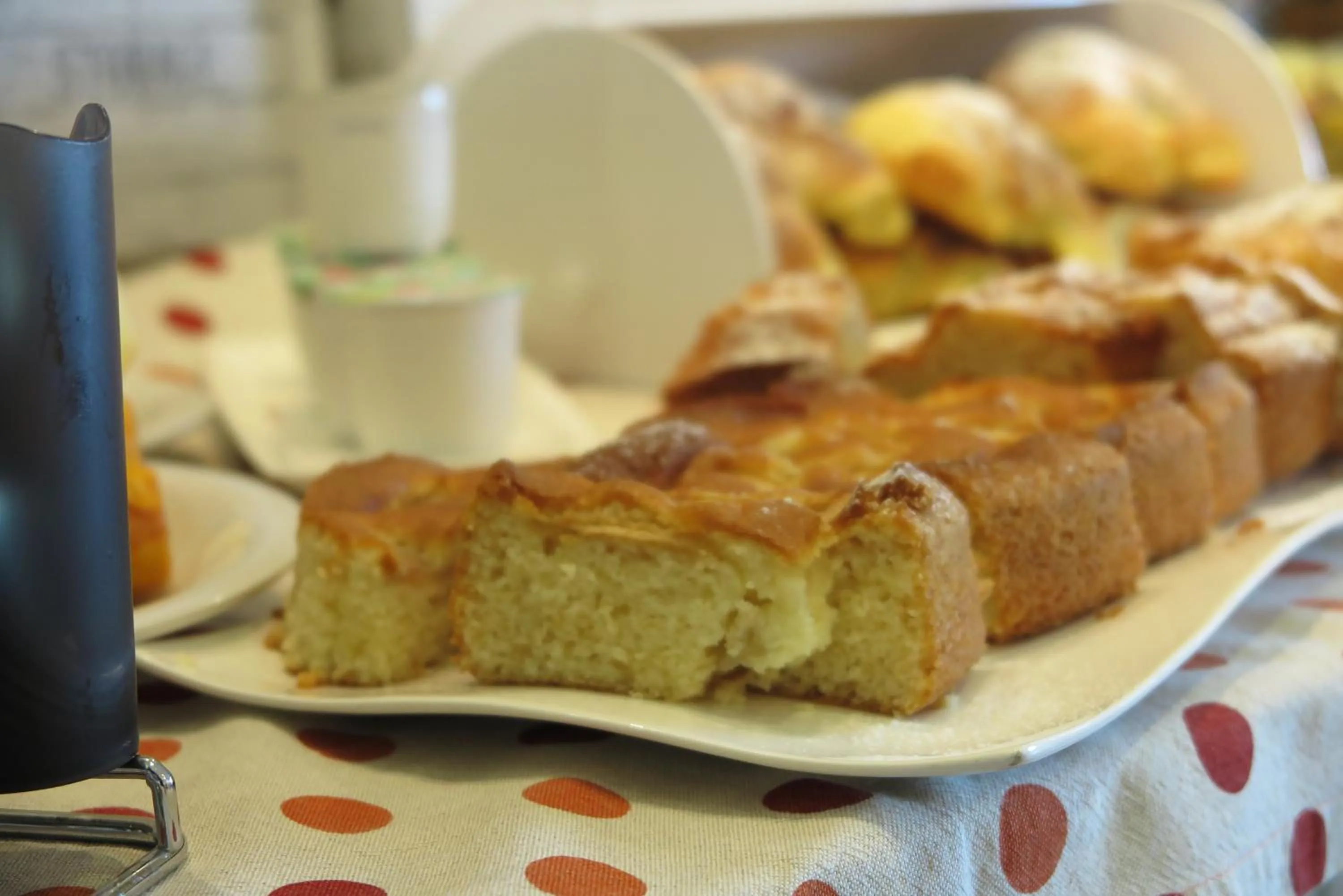 Buffet breakfast in Trigrana Vacanze Hotel