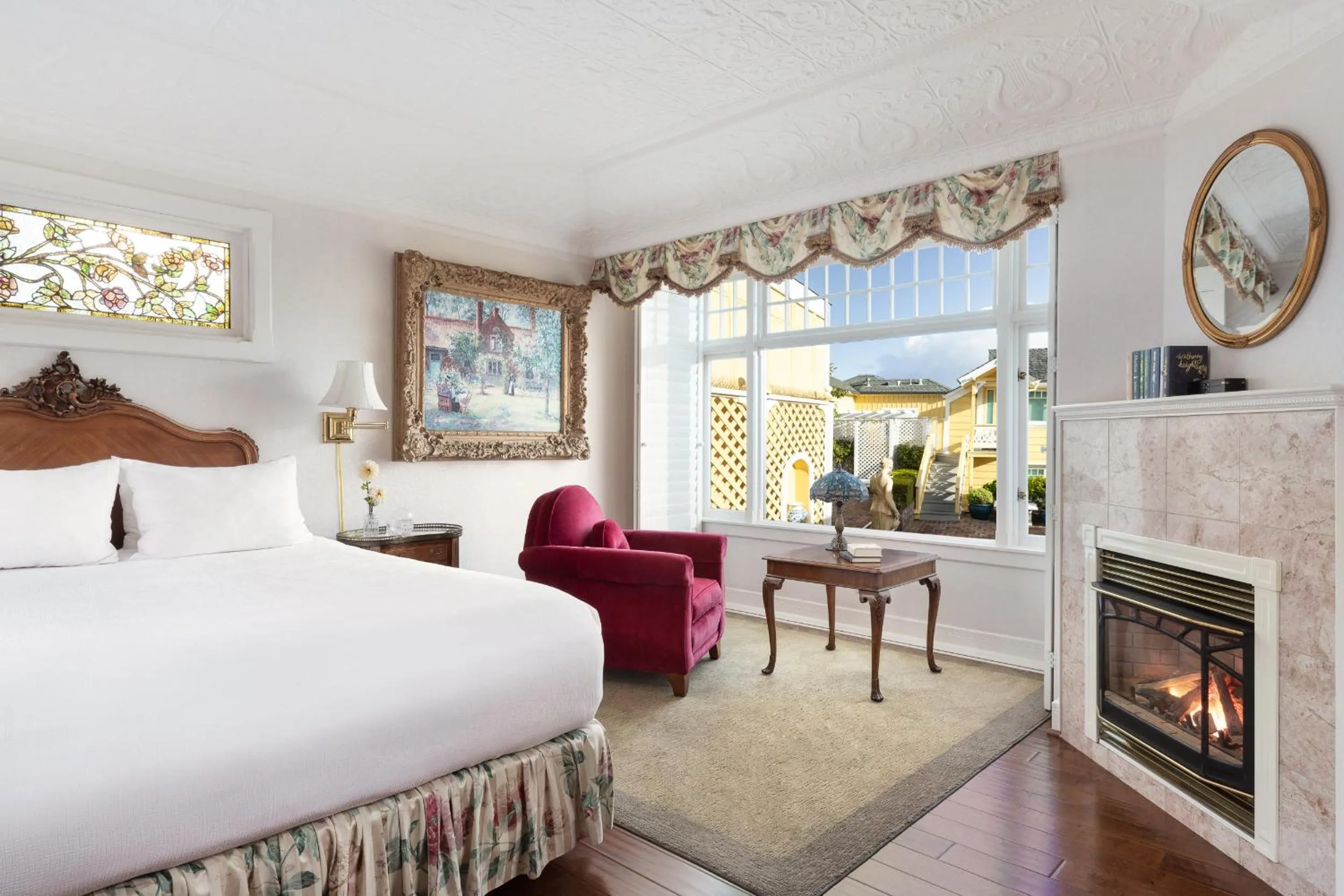 Bed in Seven Gables Inn on Monterey Bay, A Kirkwood Collection Hotel