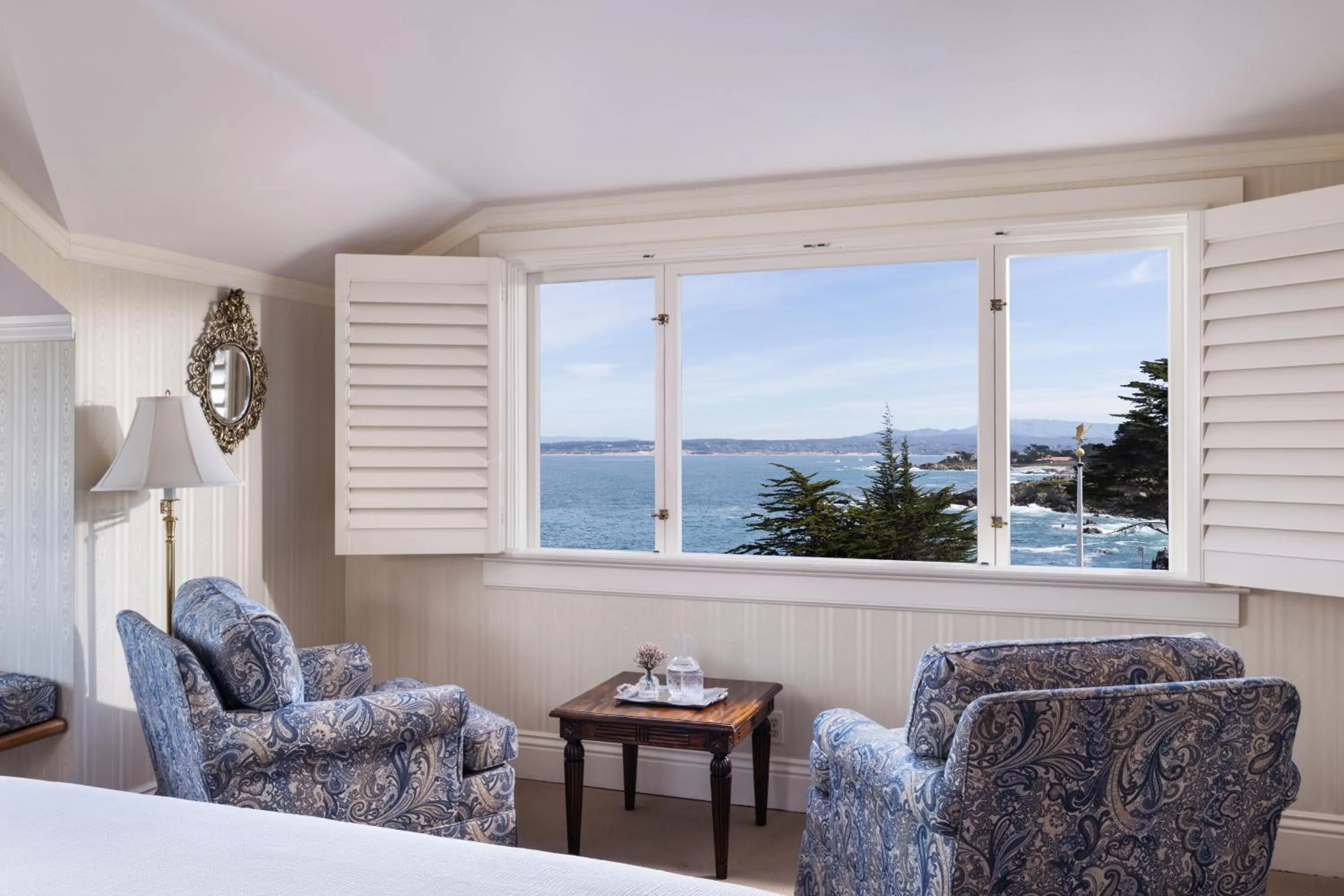 Seating area in Seven Gables Inn on Monterey Bay, A Kirkwood Collection Hotel