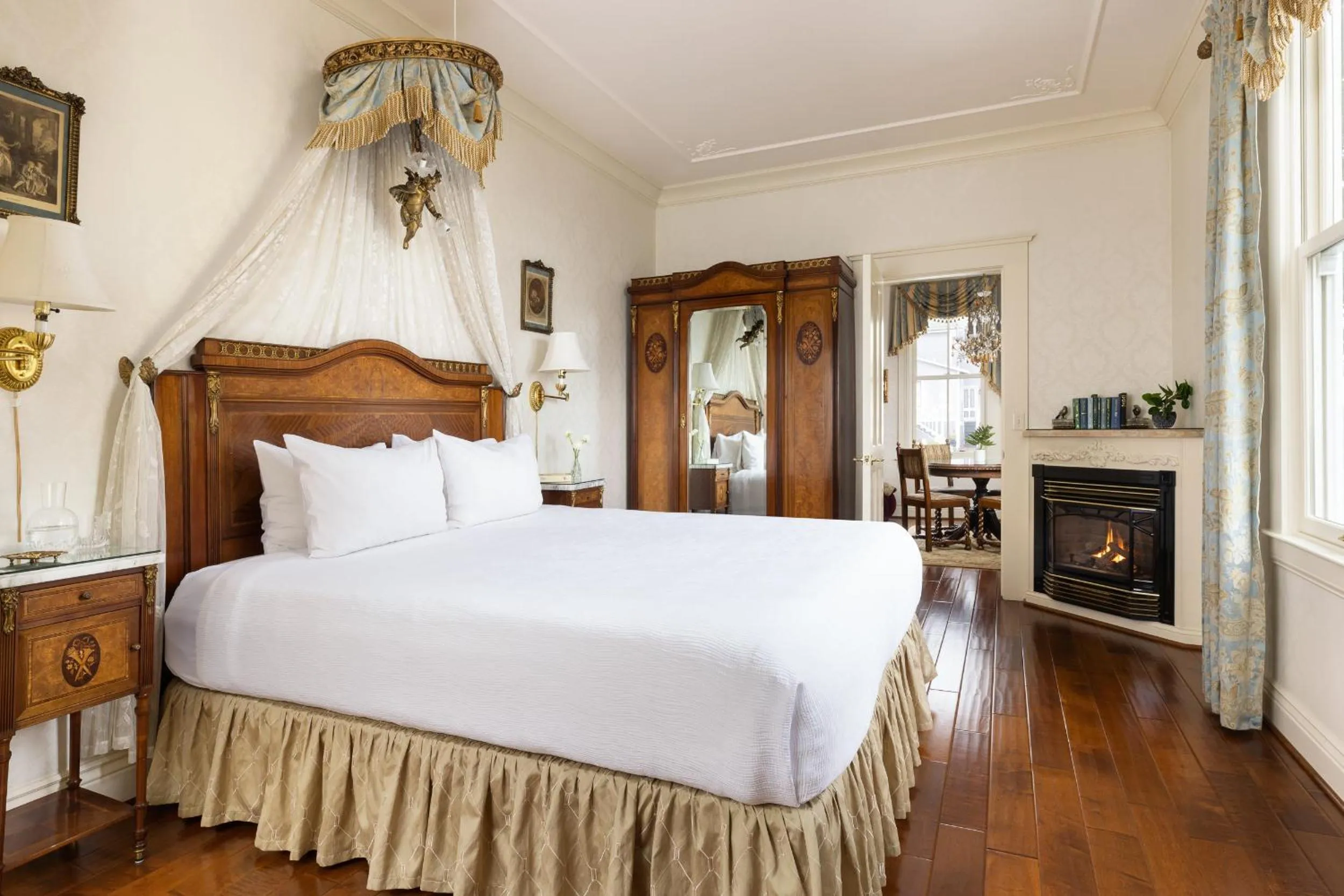 Bedroom, Bed in Seven Gables Inn on Monterey Bay, A Kirkwood Collection Hotel