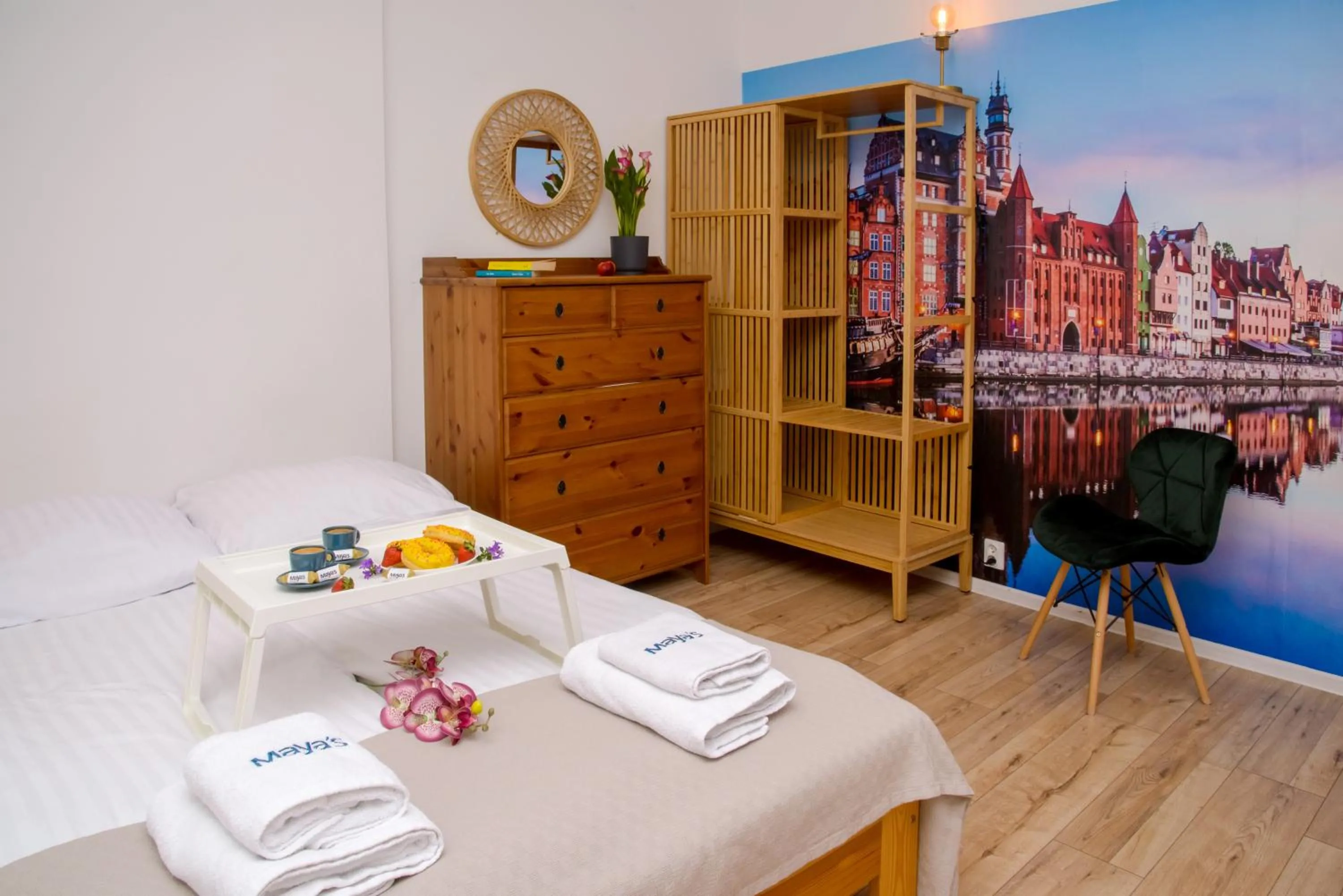 Bed in Maya's Flats & Resorts 19 & 20 - Ogarna