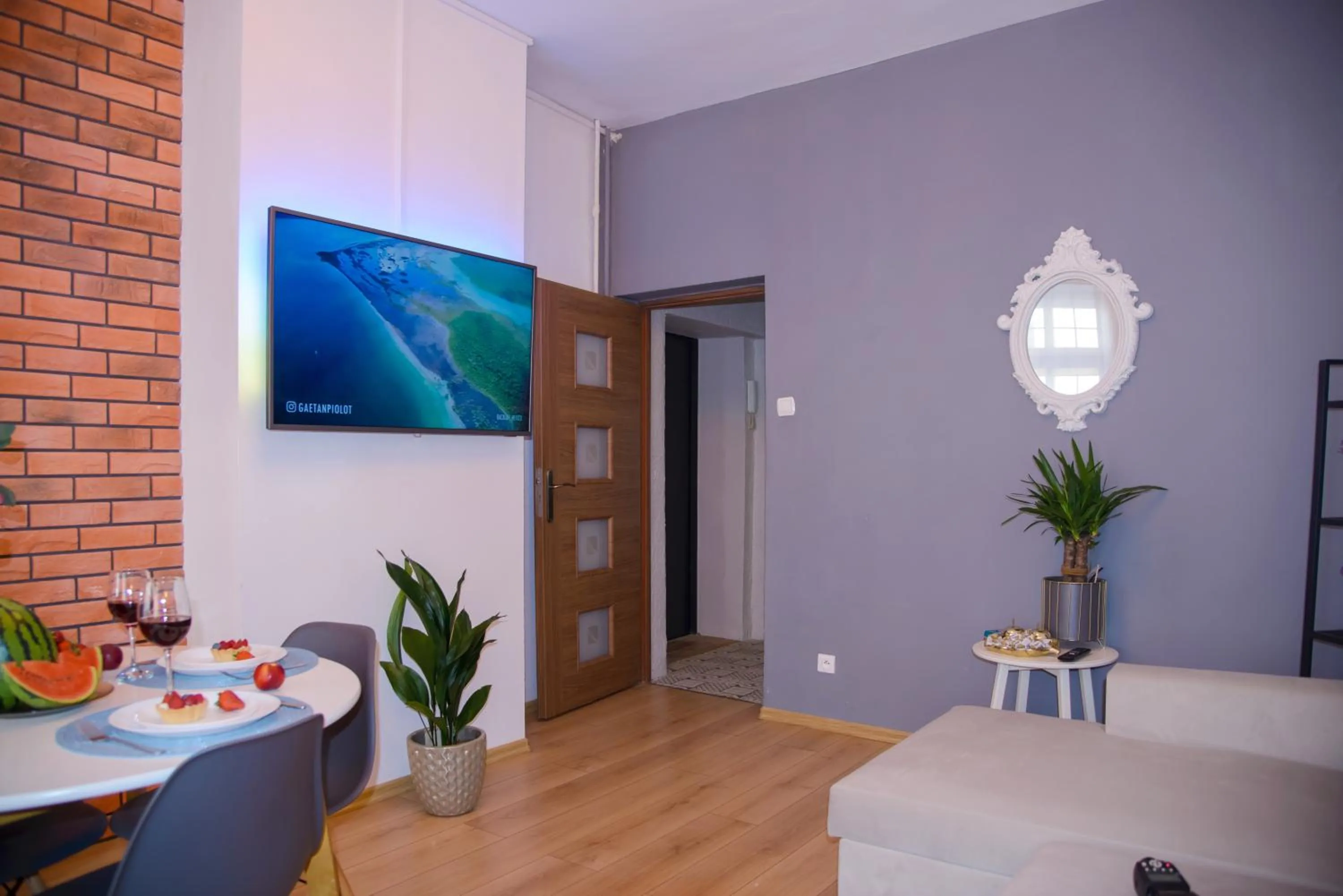 Maya's Flats & Resorts 19 & 20 - Ogarna