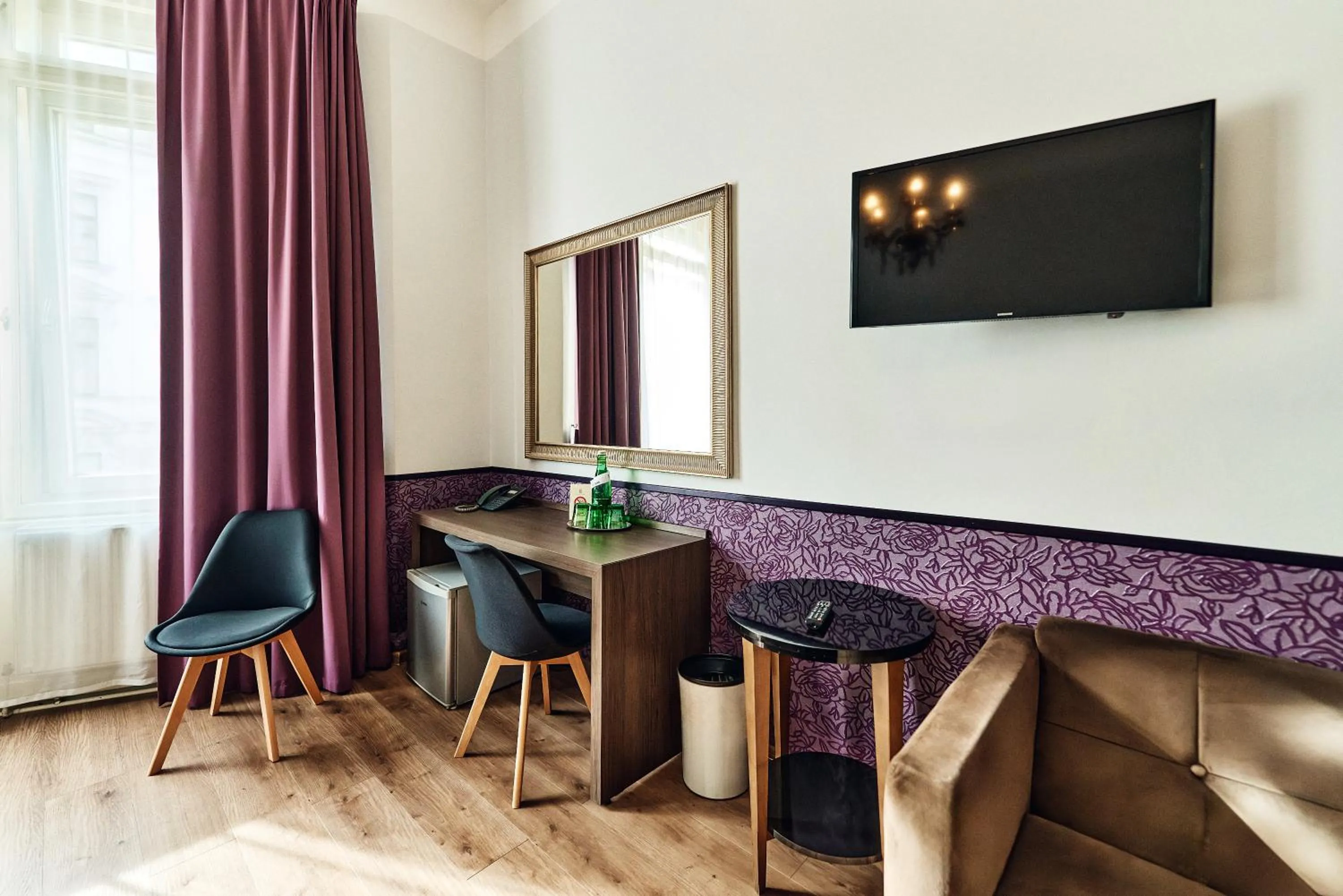 Photo of the whole room in Hotel Pension Baron am Schottentor