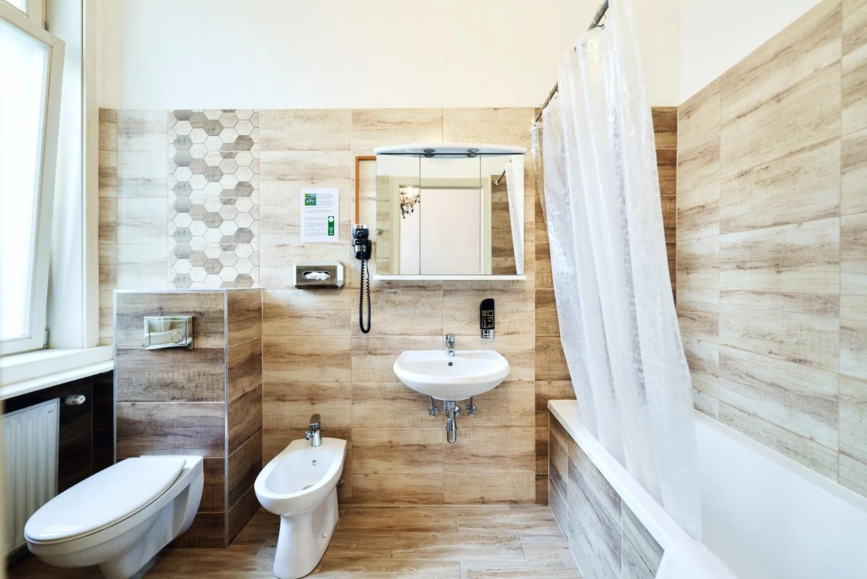 Bathroom in Hotel Pension Baron am Schottentor