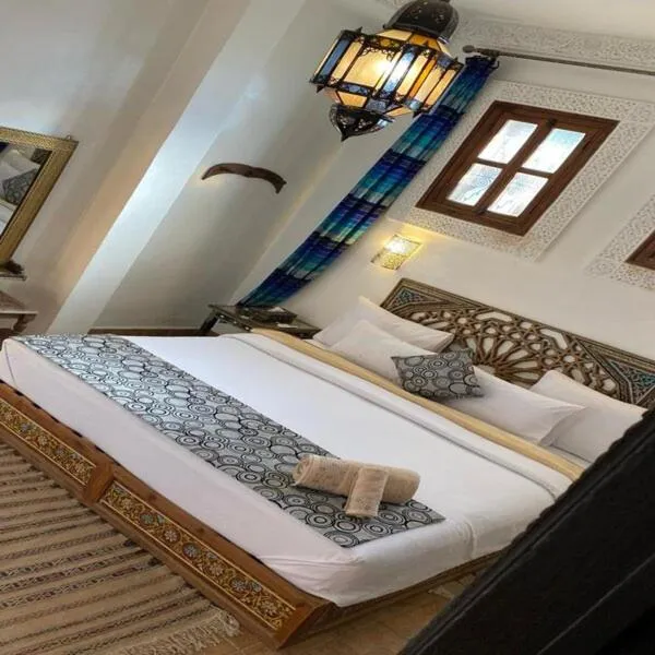 Bed in Dar Meknes Tresor