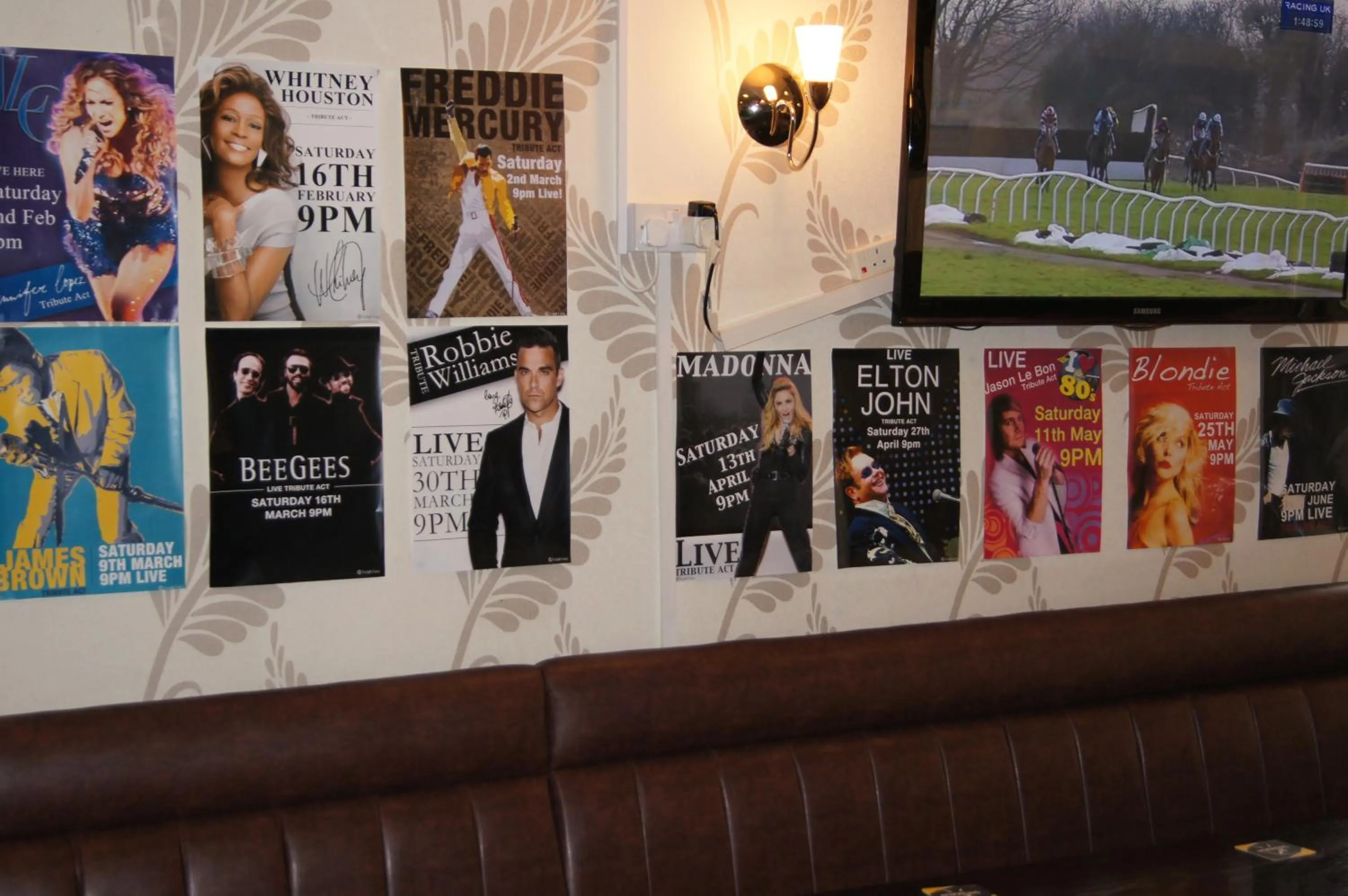 Evening entertainment in The Whistle and Flute