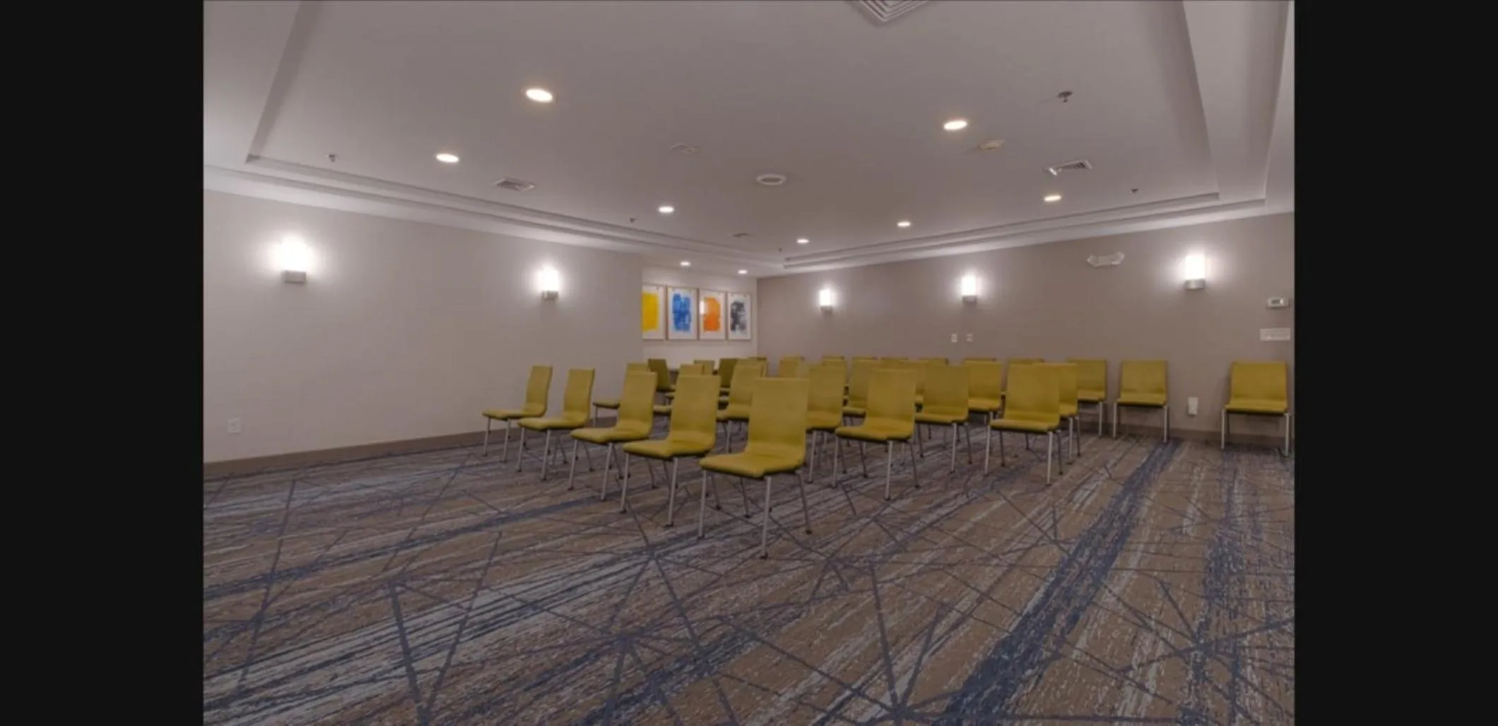 Meeting/conference room in Holiday Inn Express Hartford-Newington by IHG