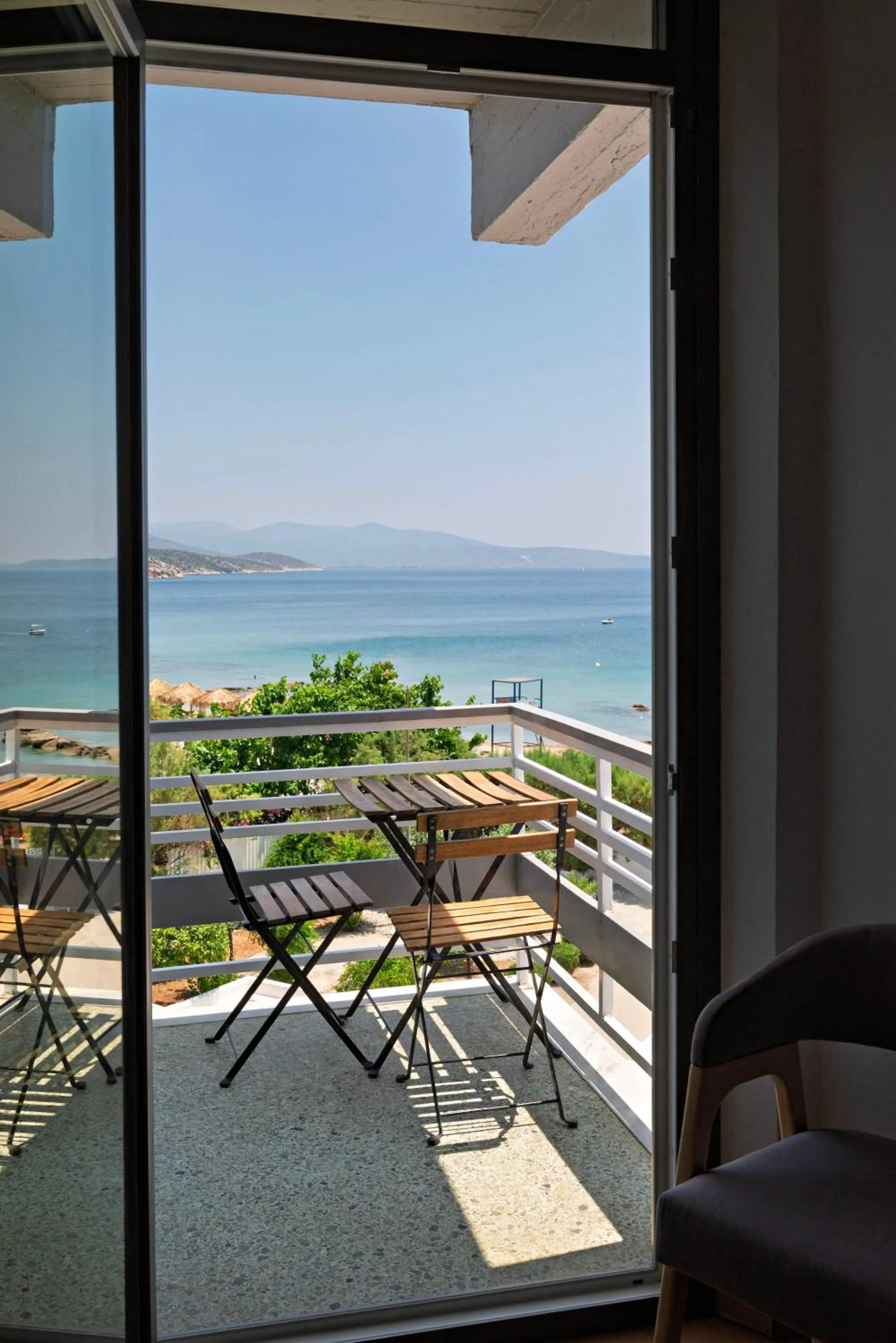 Day in The Grove Seaside Hotel