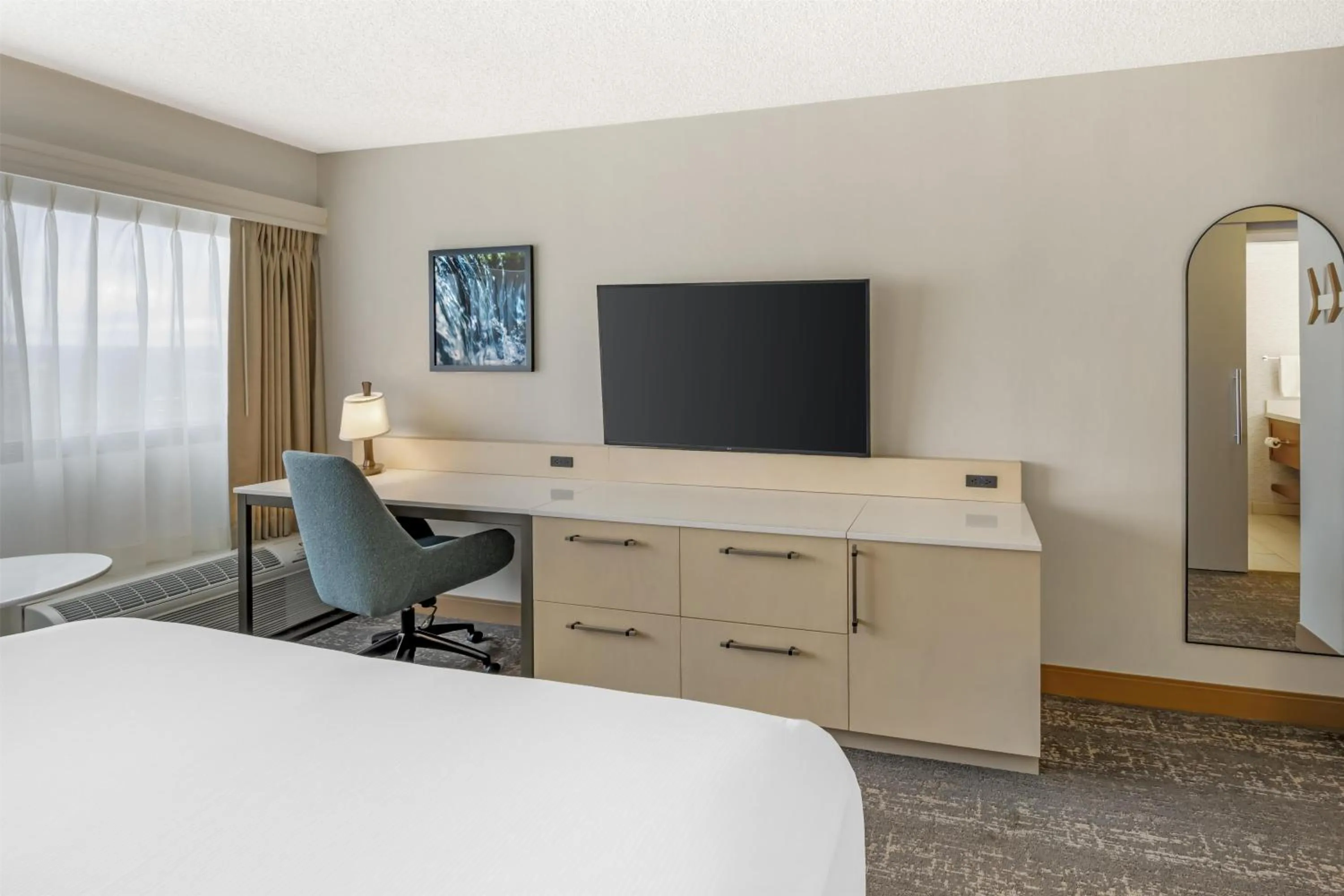 Bed in DoubleTree by Hilton Spokane City Center