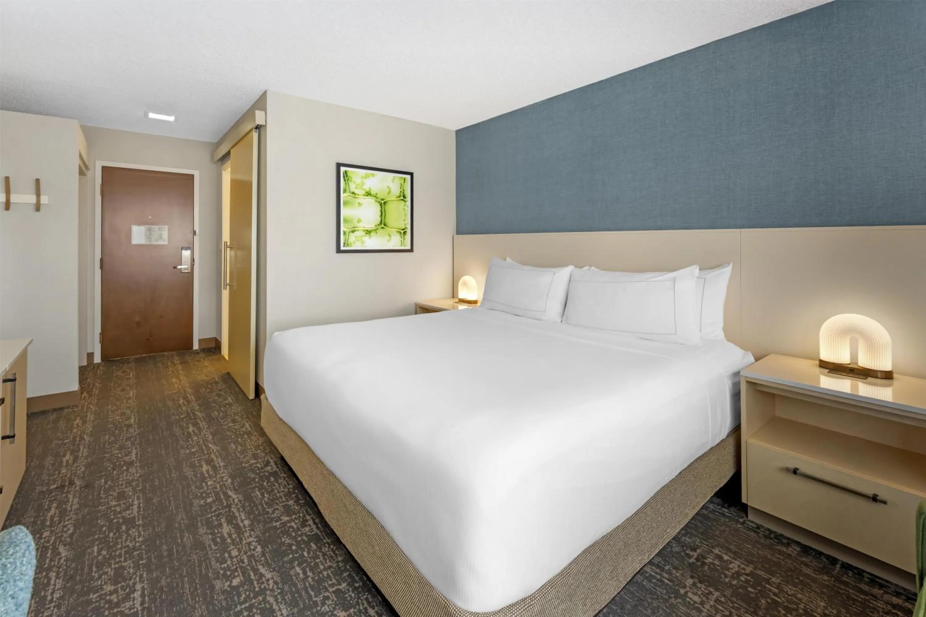 Bed in DoubleTree by Hilton Spokane City Center