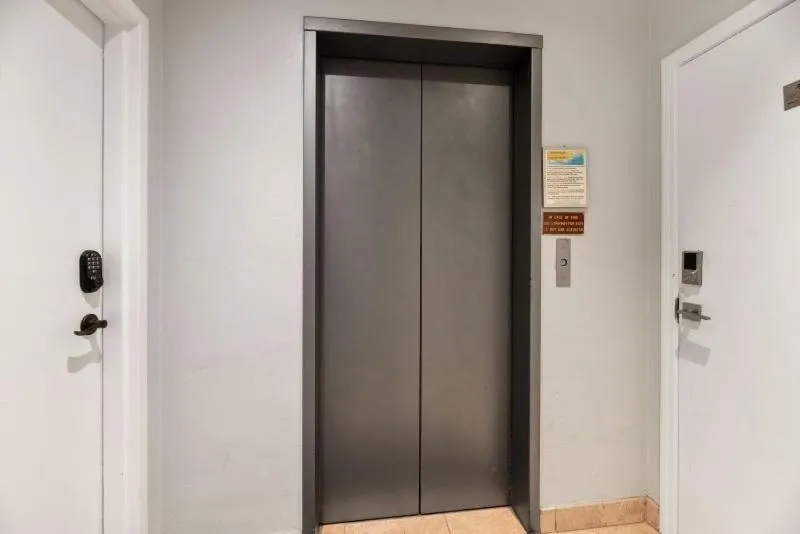 Property building in 103-Luxury3