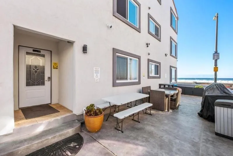 Property building in 103-Luxury3