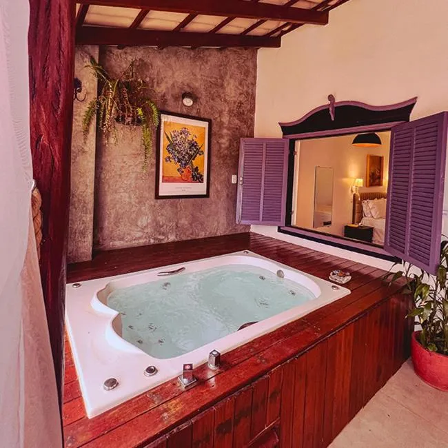 Hot Tub in Chalés Terraviva