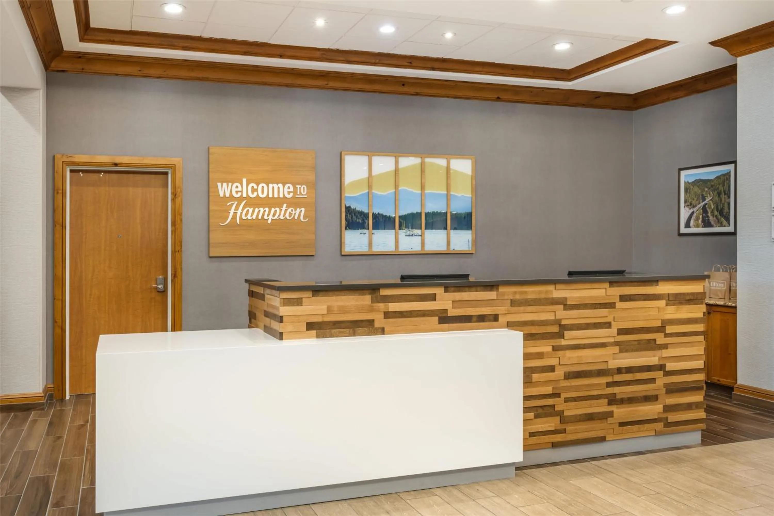 Lobby or reception in Hampton Inn and Suites Coeur d'Alene