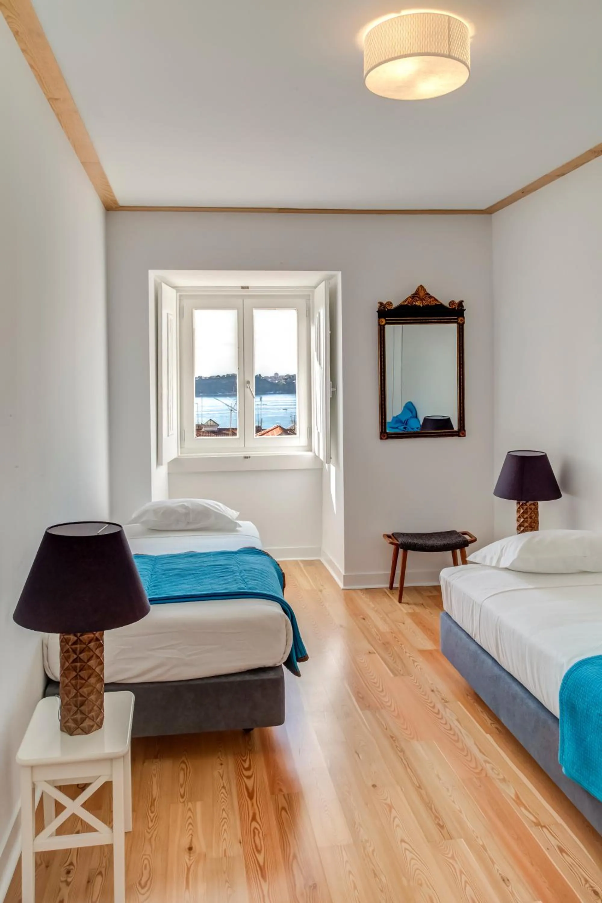 Bed in Palácio Camões - Lisbon Serviced Apartments