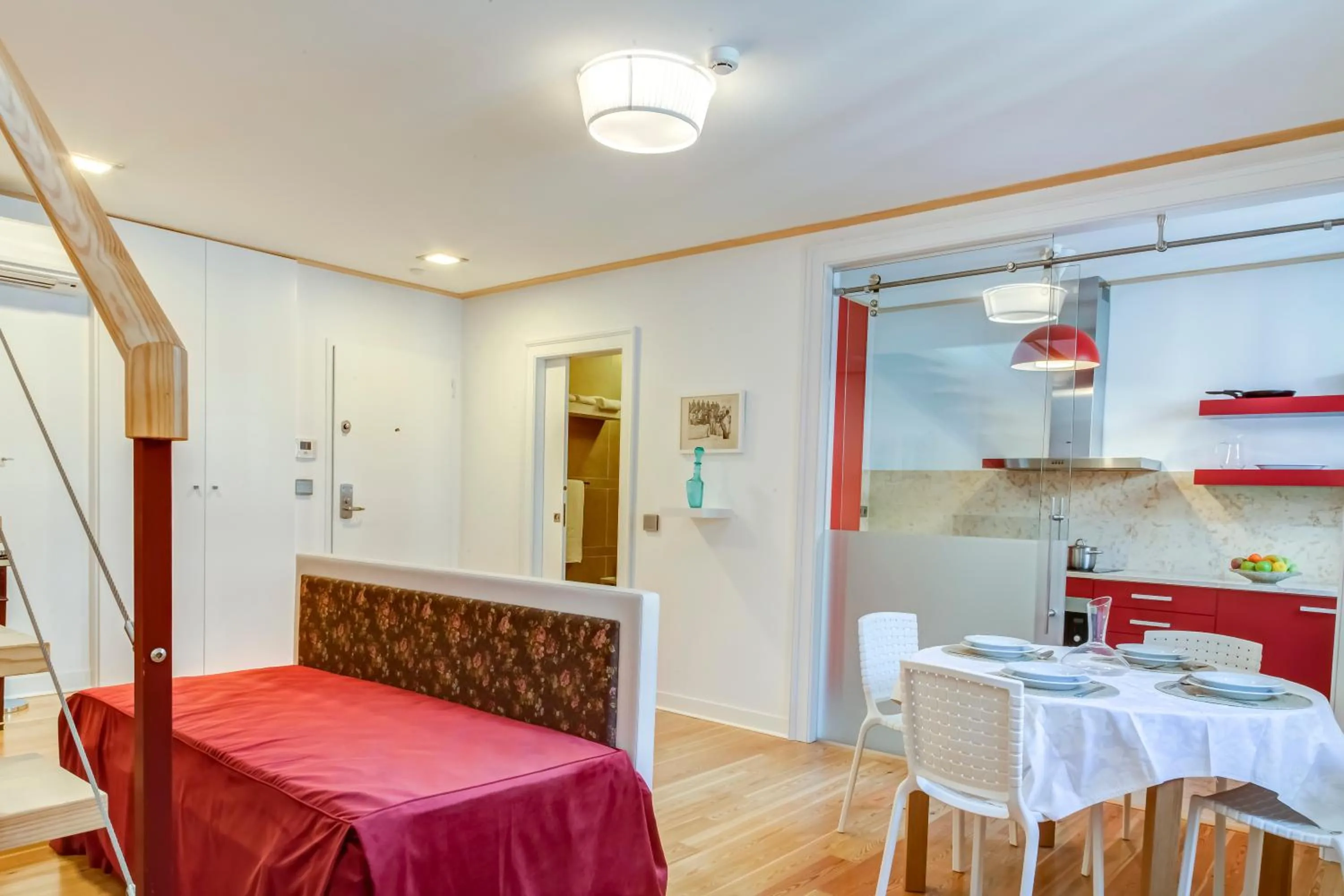 Dining area in Palácio Camões - Lisbon Serviced Apartments