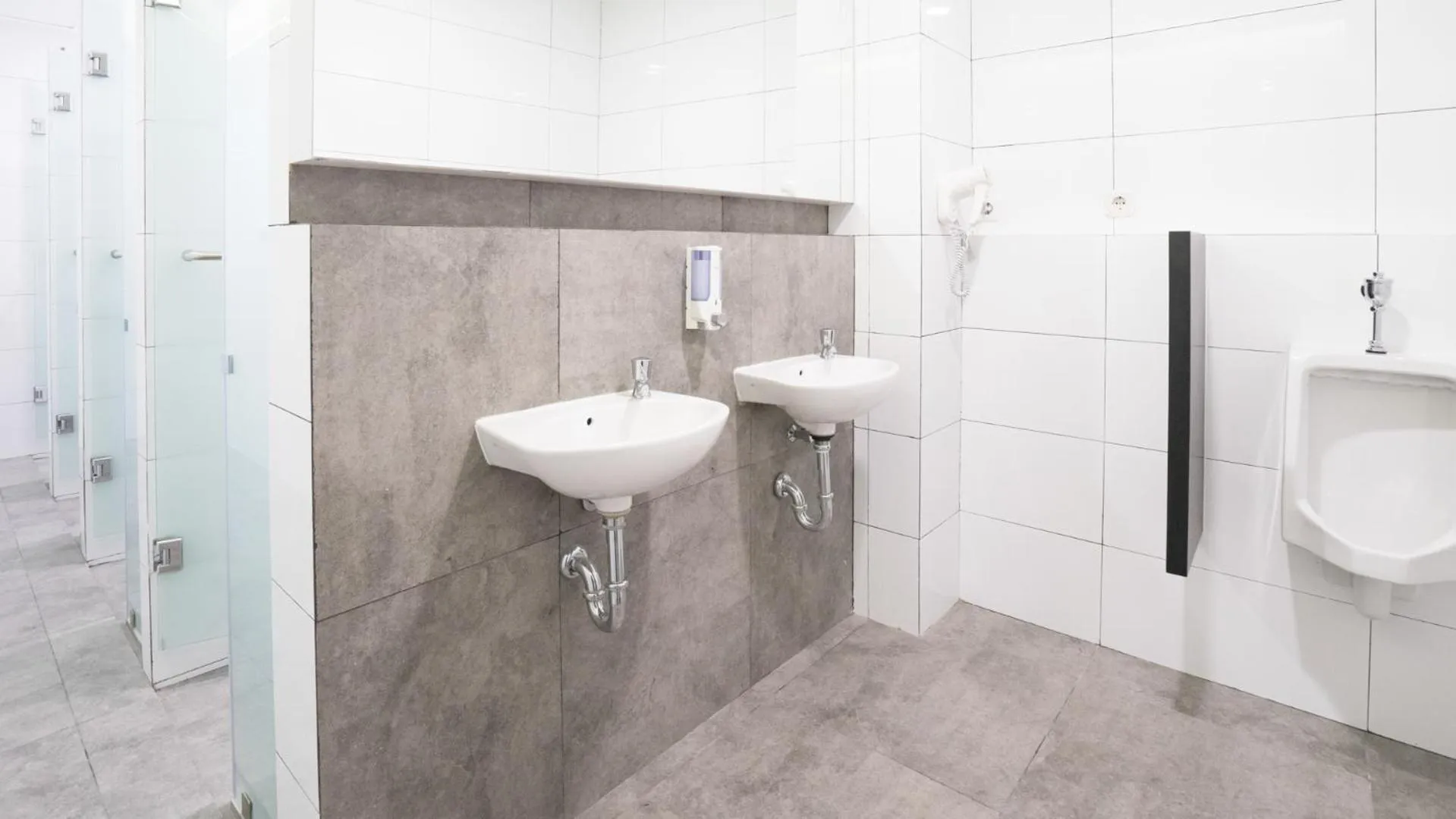 Bathroom in Bobopod Cipaganti, Bandung