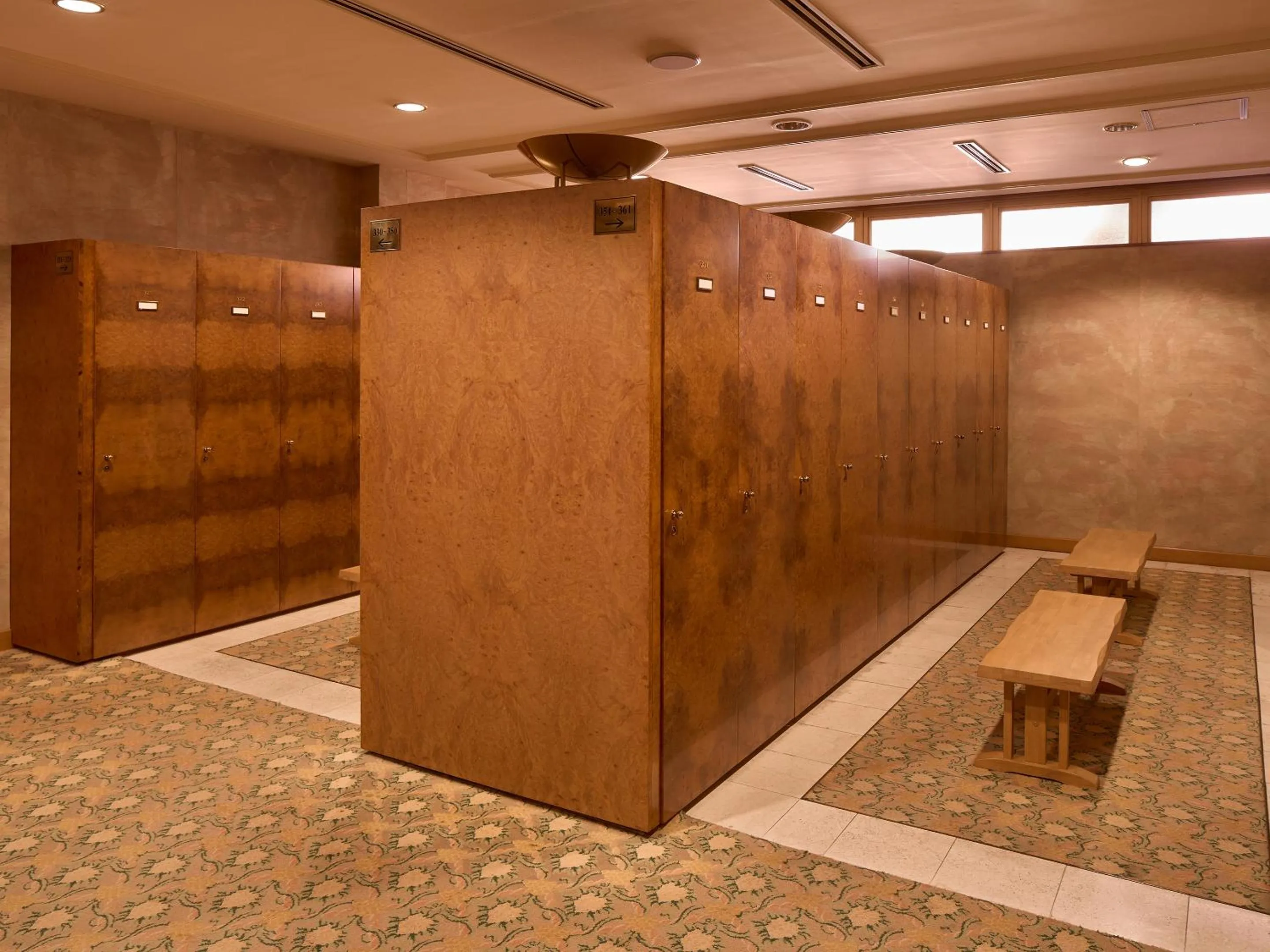 Public Bath in Mission Hills Hotel