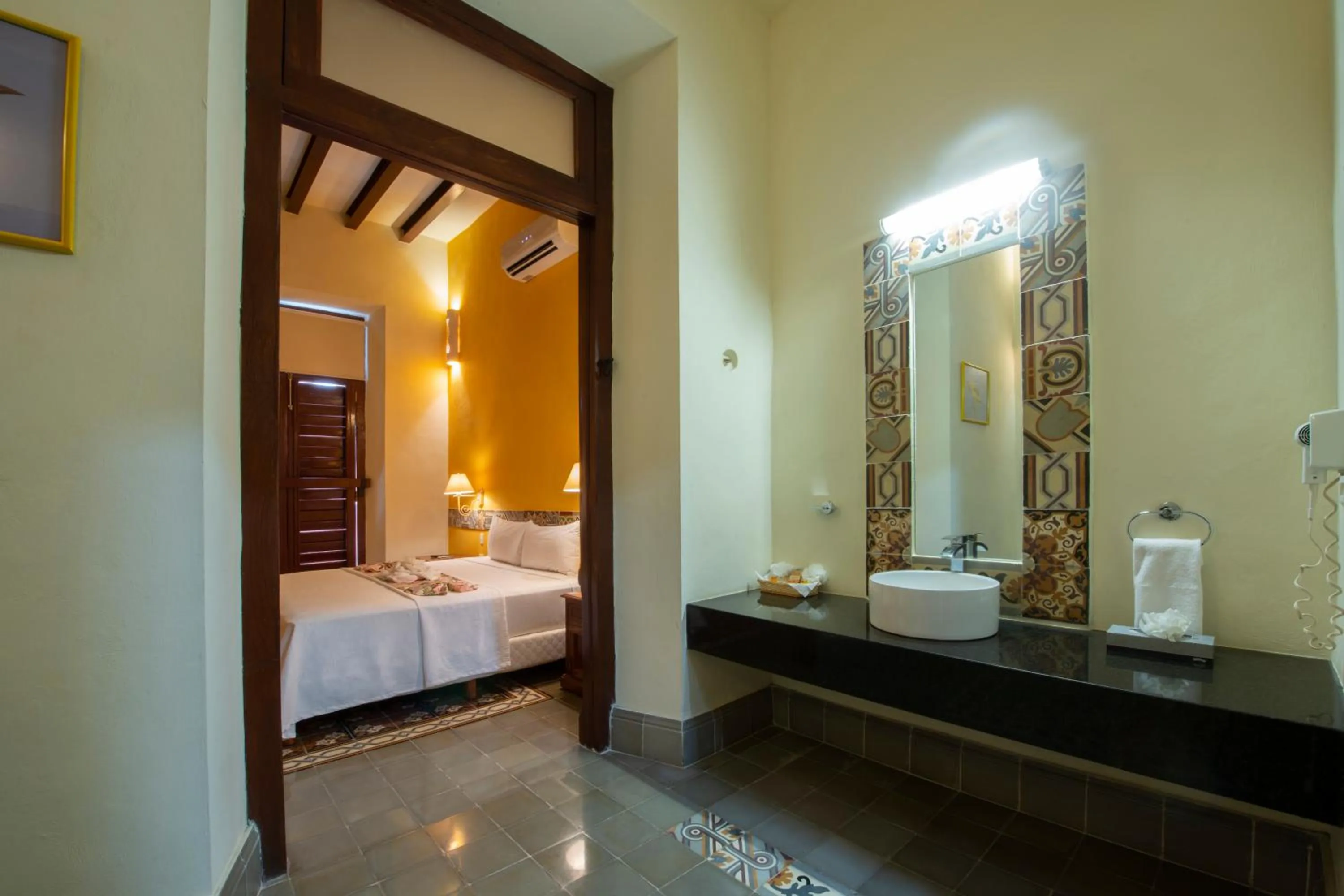 Bed in Hotel del Gobernador