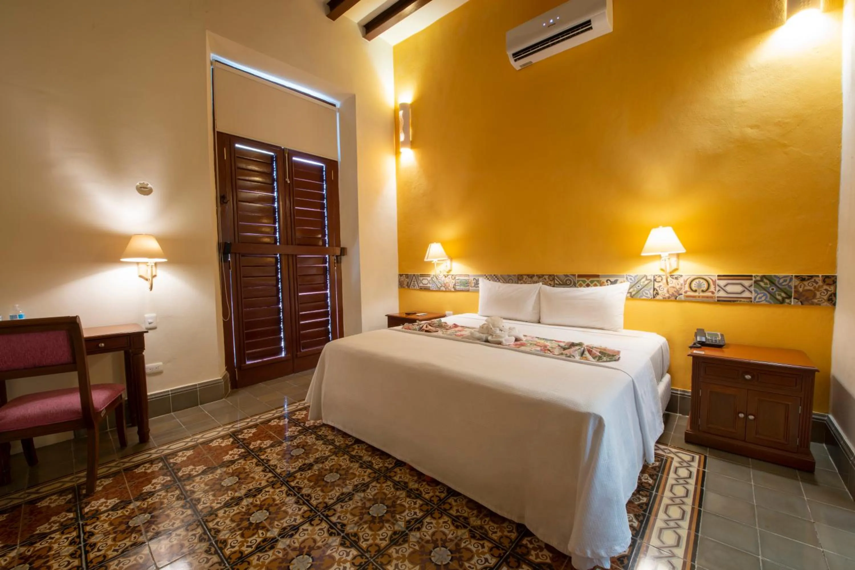 Bed in Hotel del Gobernador