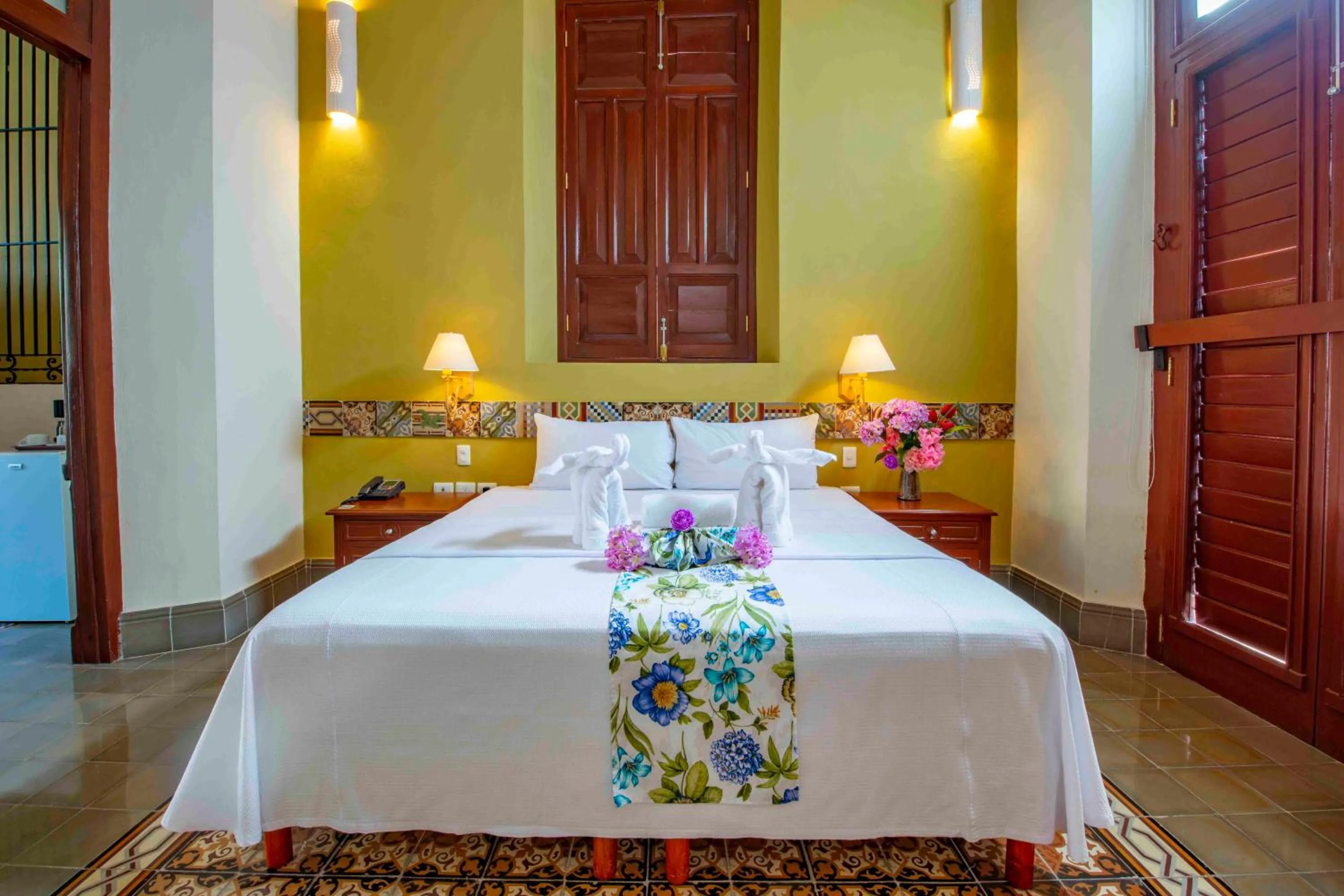 Bed in Hotel del Gobernador