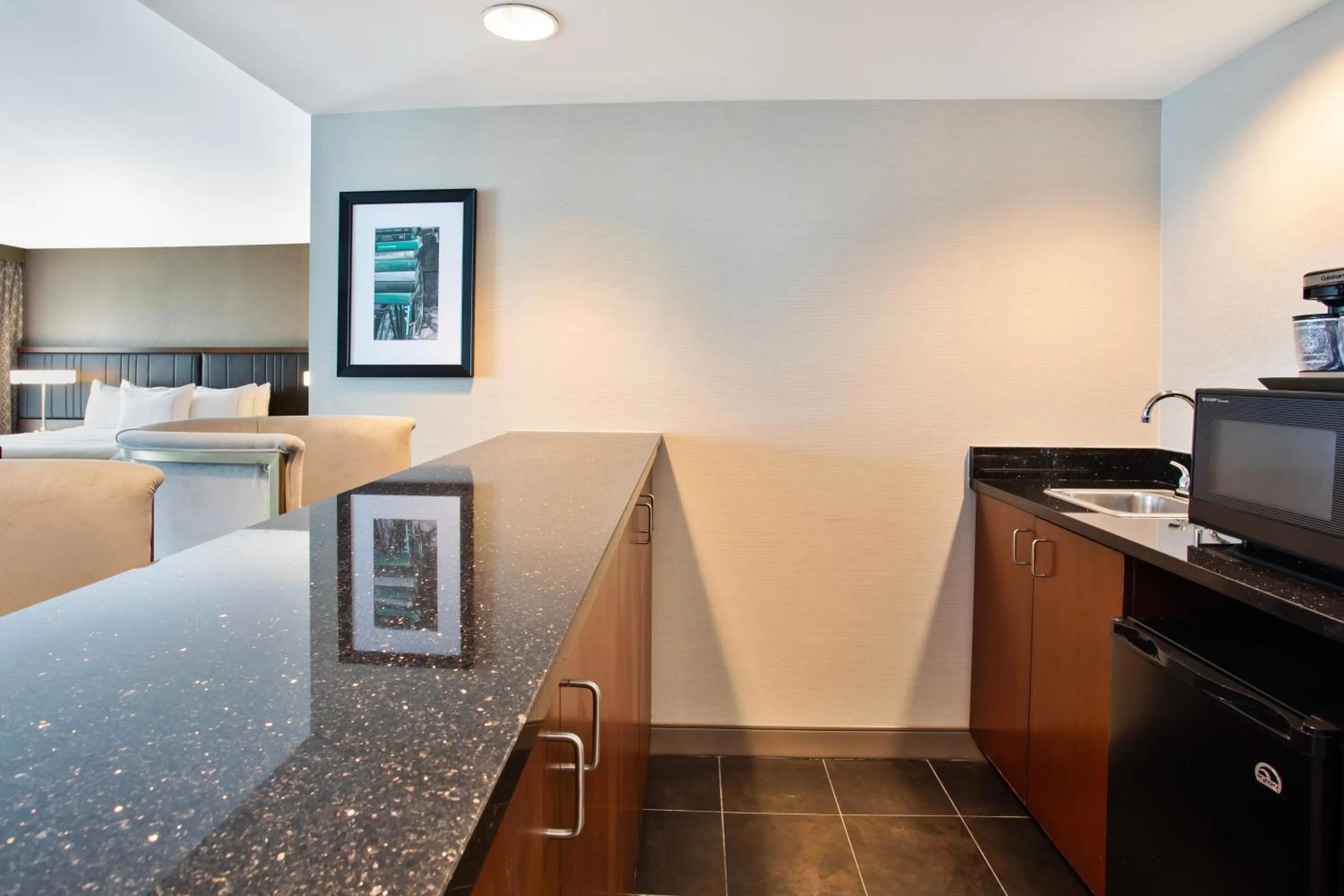 Bed in DoubleTree by Hilton Lansing