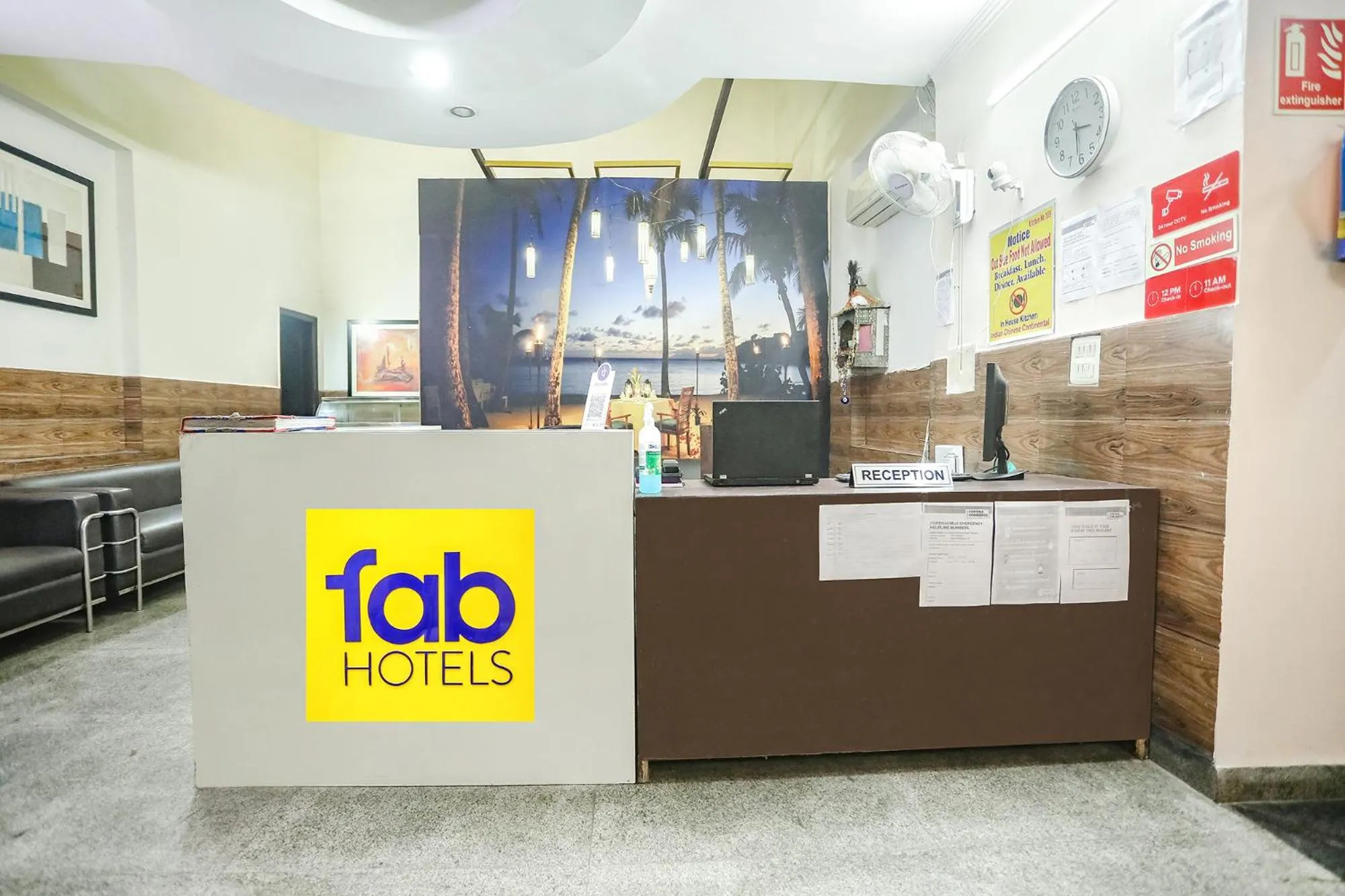 Lobby or reception in FabHotel F9 H Block Sector 51
