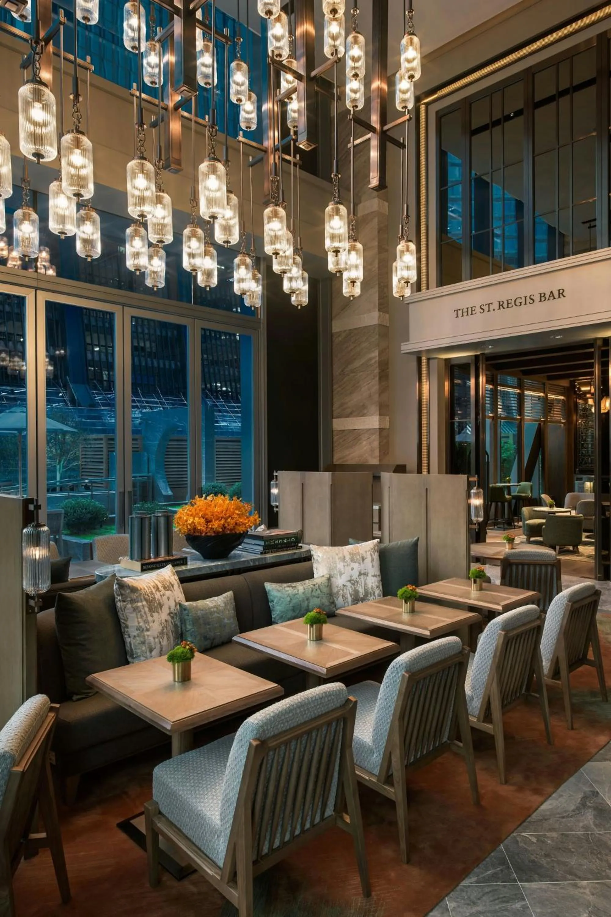 Restaurant/places to eat in The St. Regis Hong Kong