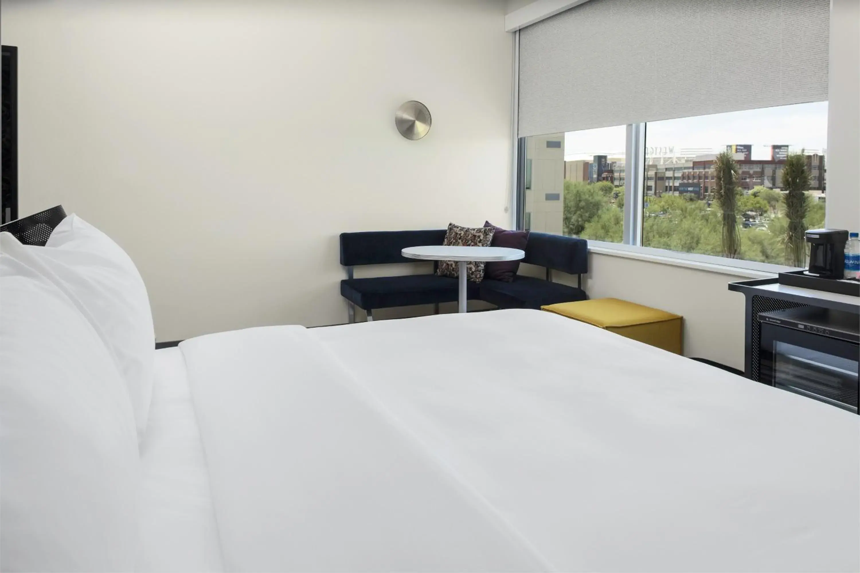 King Room in Aloft Glendale at Westgate King Room in Aloft Glendale at Westgate