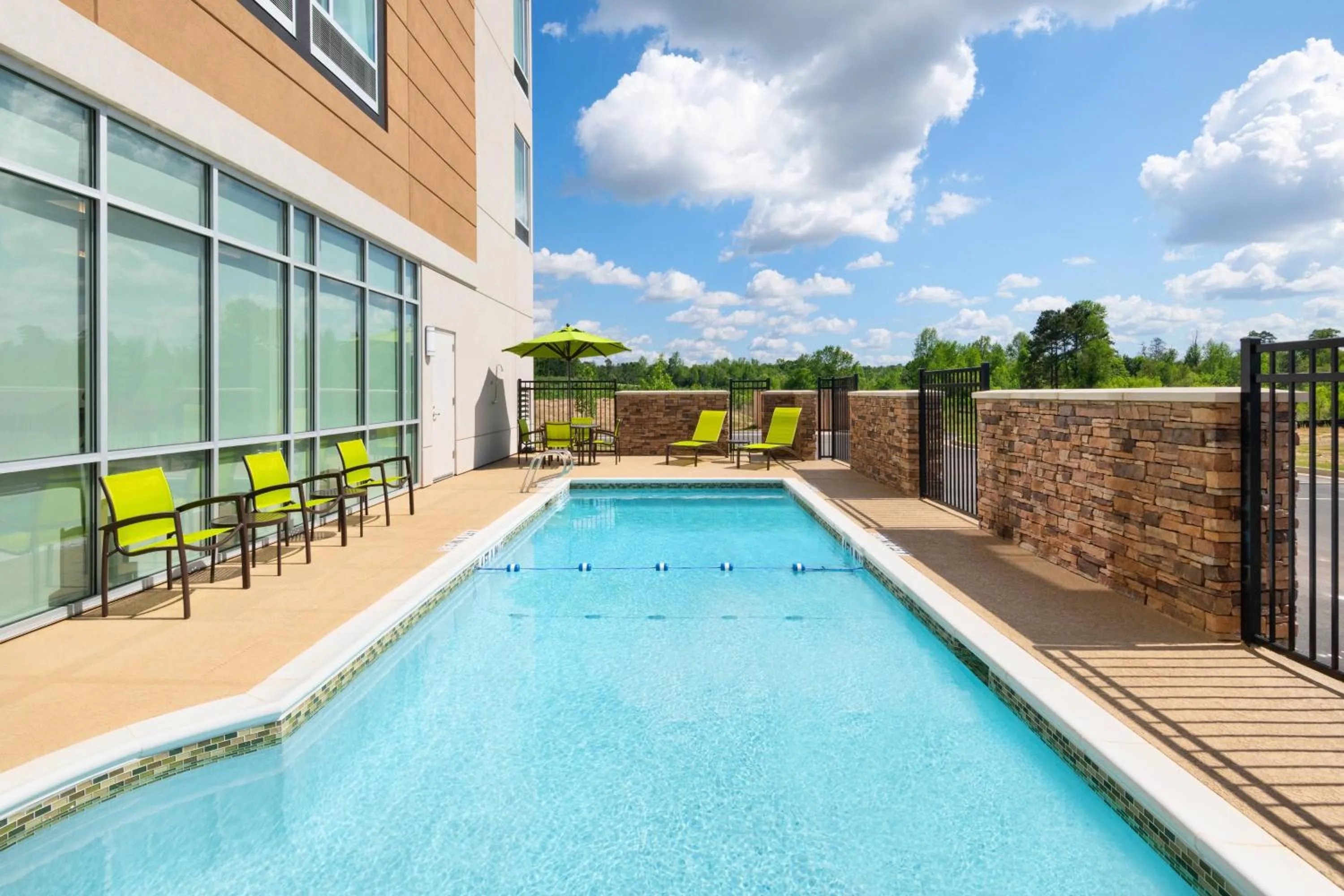 Swimming pool in SpringHill Suites by Marriott Tifton