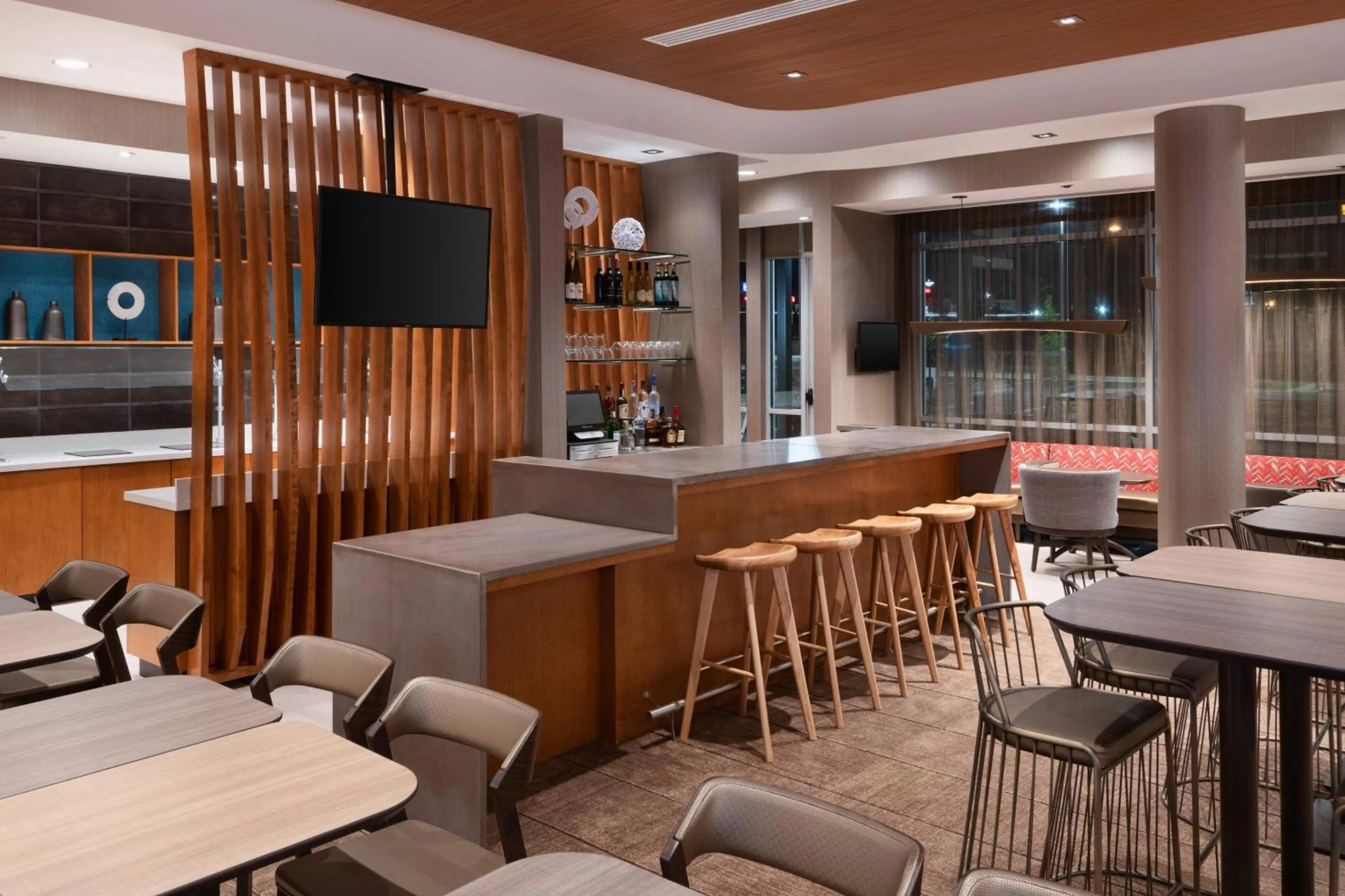 Lounge or bar in SpringHill Suites by Marriott Tifton