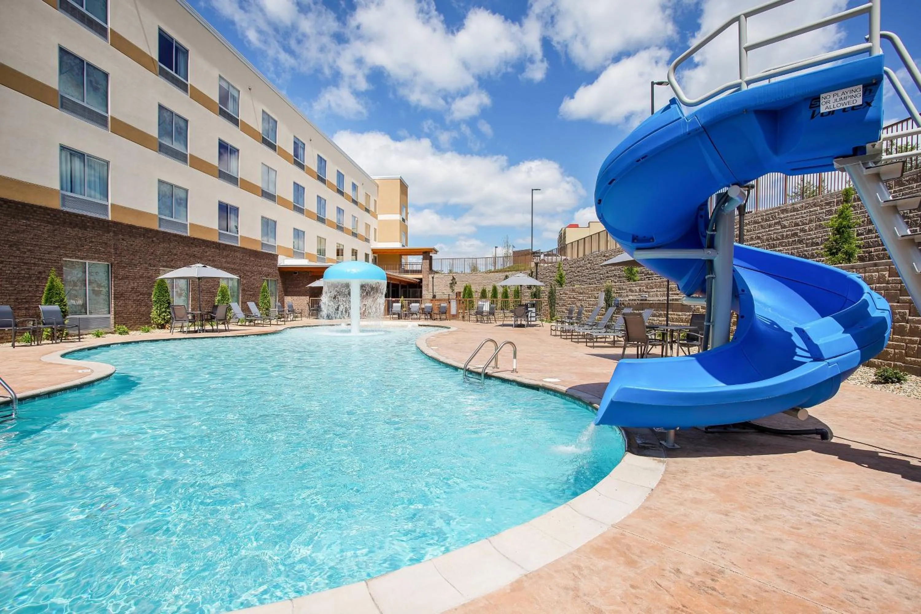 Swimming pool in Fairfield Inn & Suites by Marriott Pigeon Forge