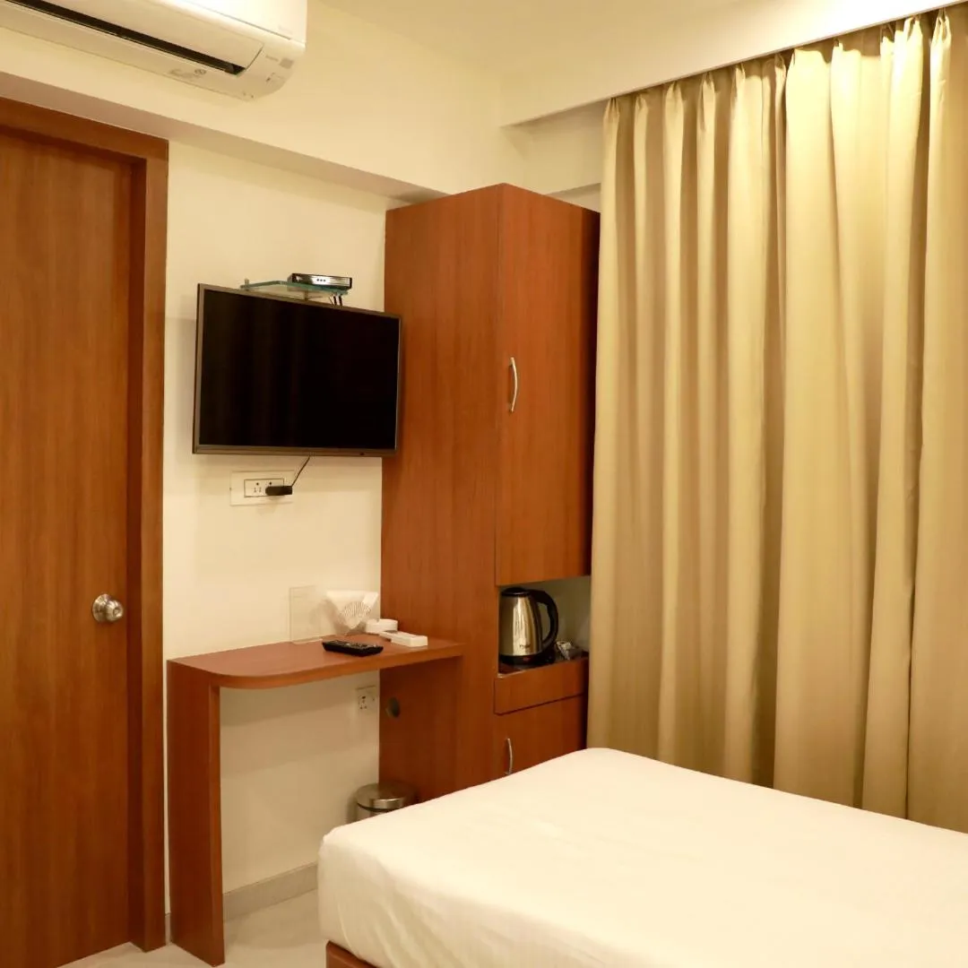 Bed in Hotel Lords, Fort