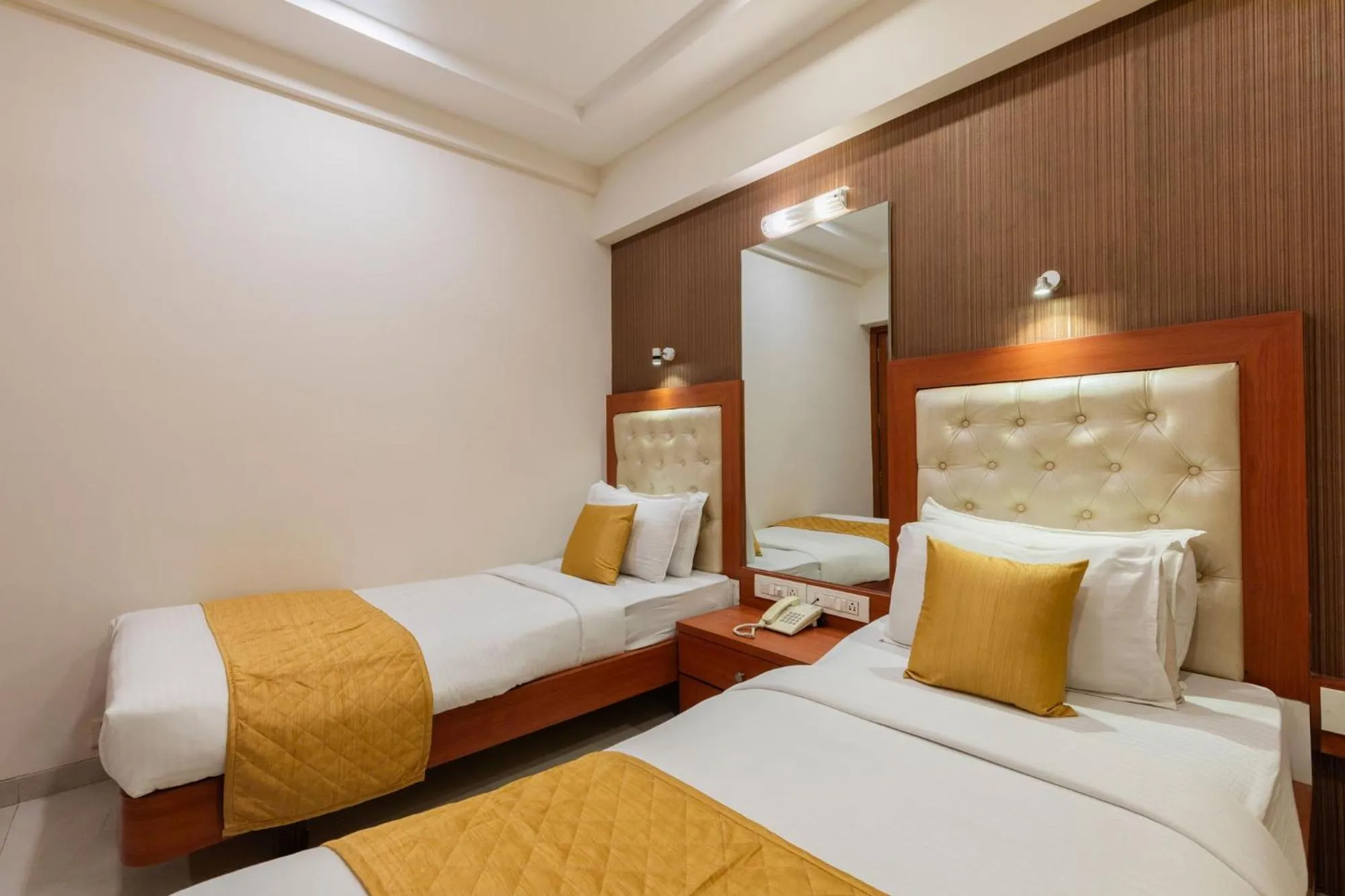 Bed in Hotel Lords, Fort